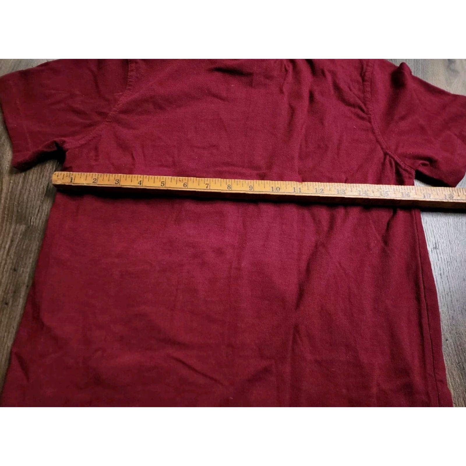 Vintage VINTAGE London England Embroidered Red T Shirt Mens S Slim Fit Travel Souvenir Size US S / EU 44-46 / 1 - 3 Thumbnail