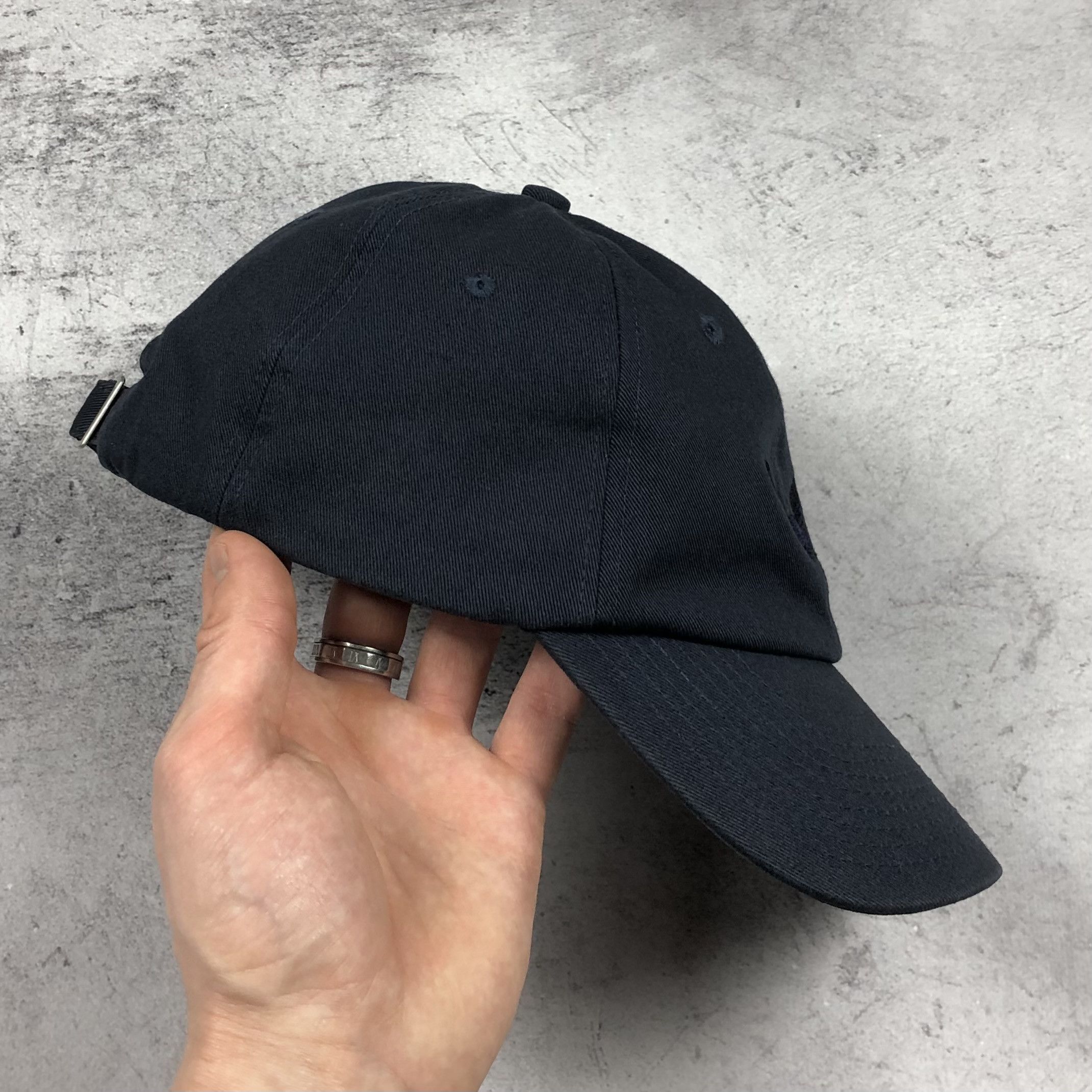 Noah Rare Noah NY Winged Book Dagger Emblem Navy Blue Men’s Cap Size ONE SIZE - 7 Thumbnail
