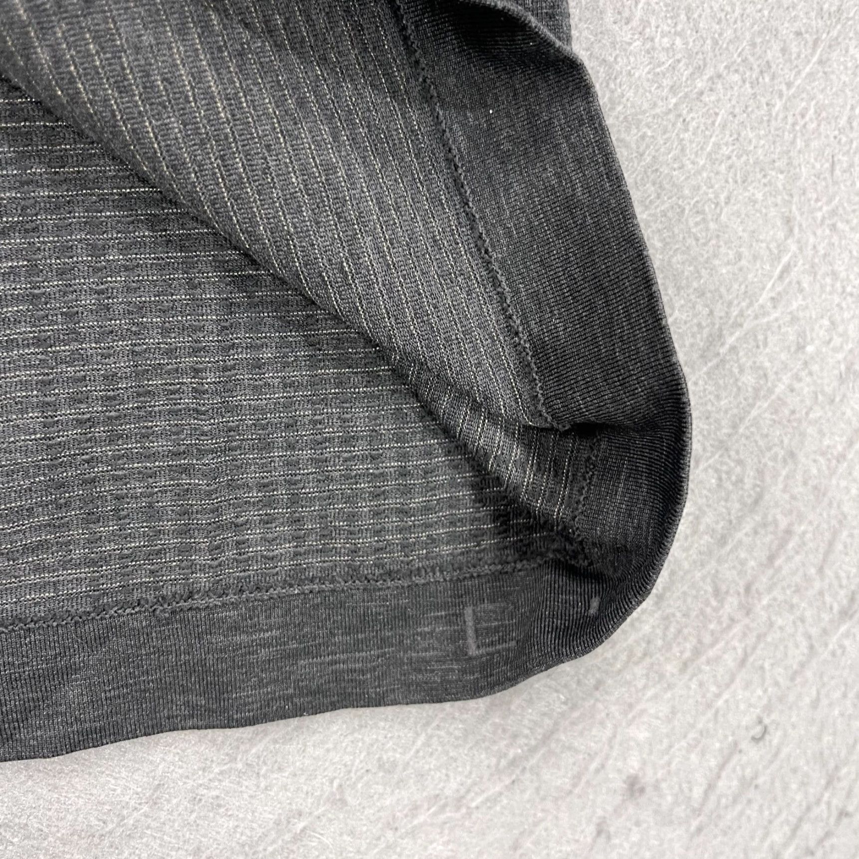 Lululemon Lululemon Shirt Mens Large Gray Long Sleeve Metal Vent Athletic Tee Size US L / EU 52-54 / 3 - 4 Thumbnail