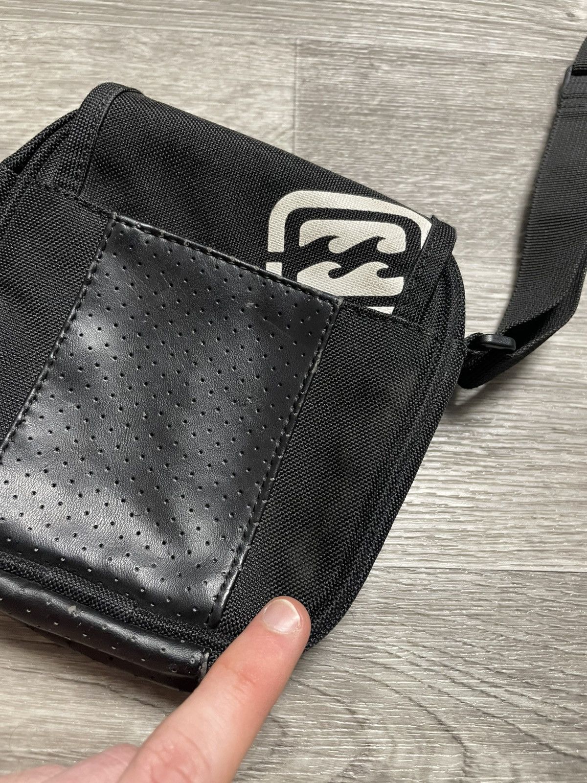Billabong Vintage Billabong Black Box Shoulder Bag Surf Style Y2K Size ONE SIZE - 18 Thumbnail