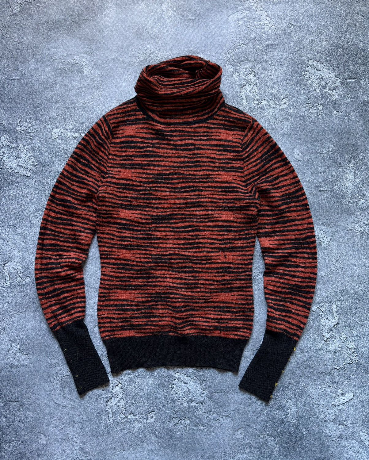 Versus Versace Vintage 90s Versus Versace Tiger Striped Turtleneck Sweater Size M / US 6-8 / IT 42-44 - 1 Thumbnail
