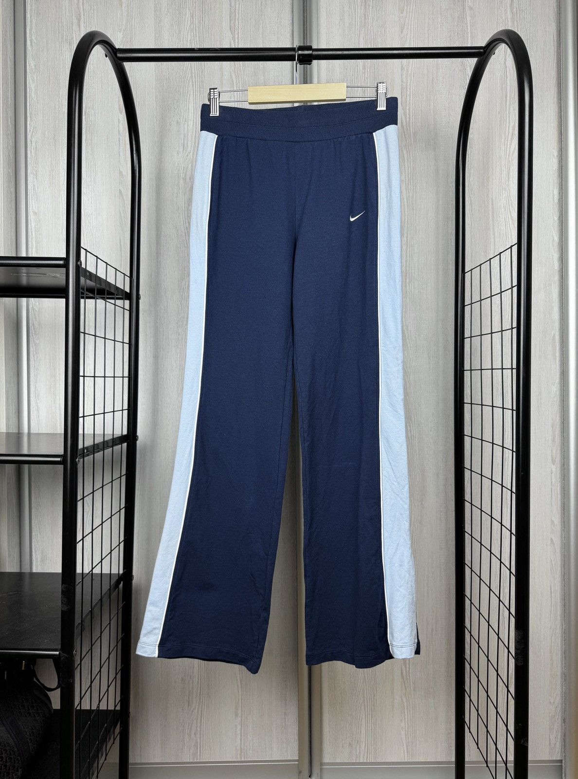 Nike Nike vintage y2k blue women’s wide flared cotton sweatpants Size 30" / US 8 / IT 44 - 2 Thumbnail