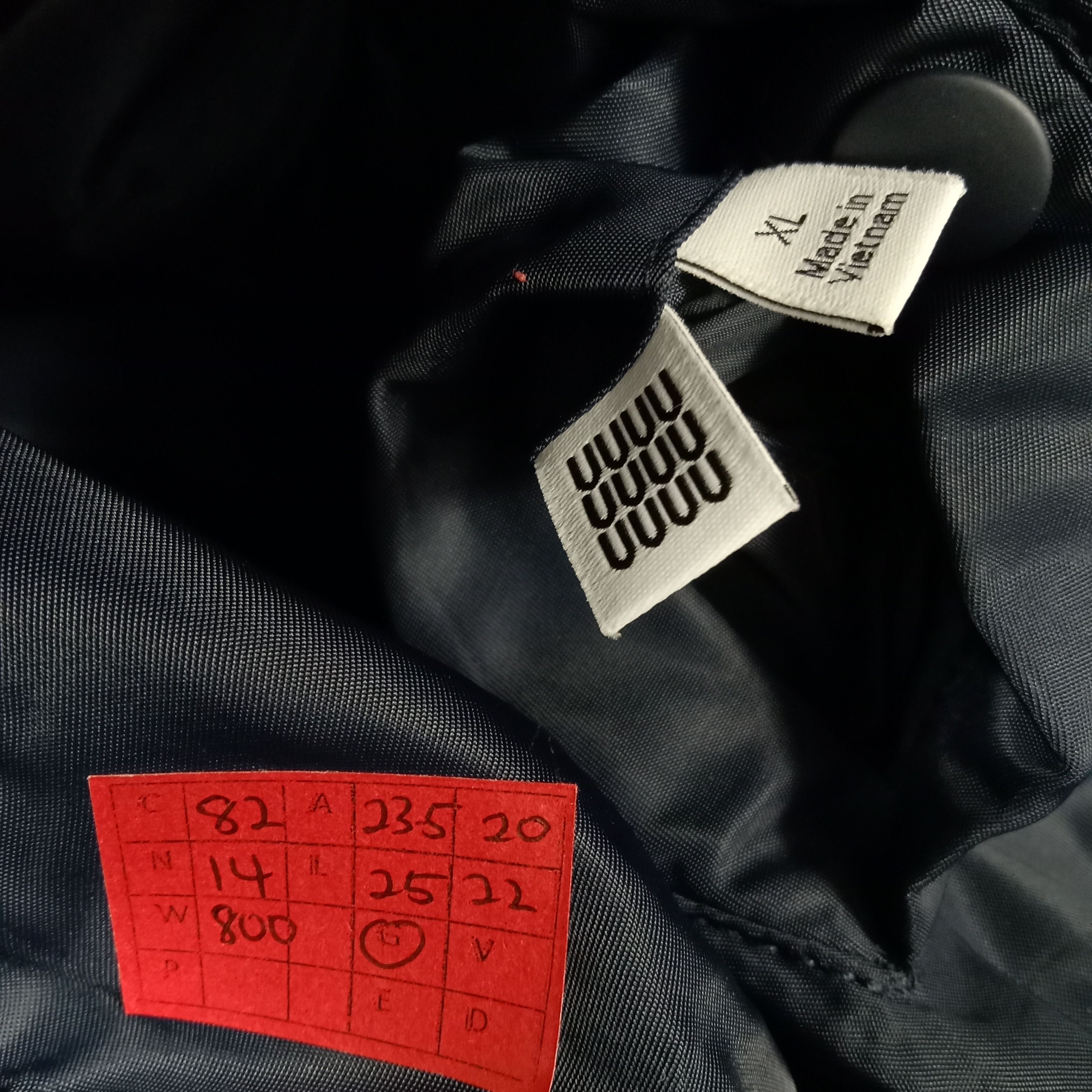 Japanese Brand × Vintage Uniqlo X Undercover Custom Logo Style Reversible Jacket Size US L / EU 52-54 / 3 - 7 Thumbnail