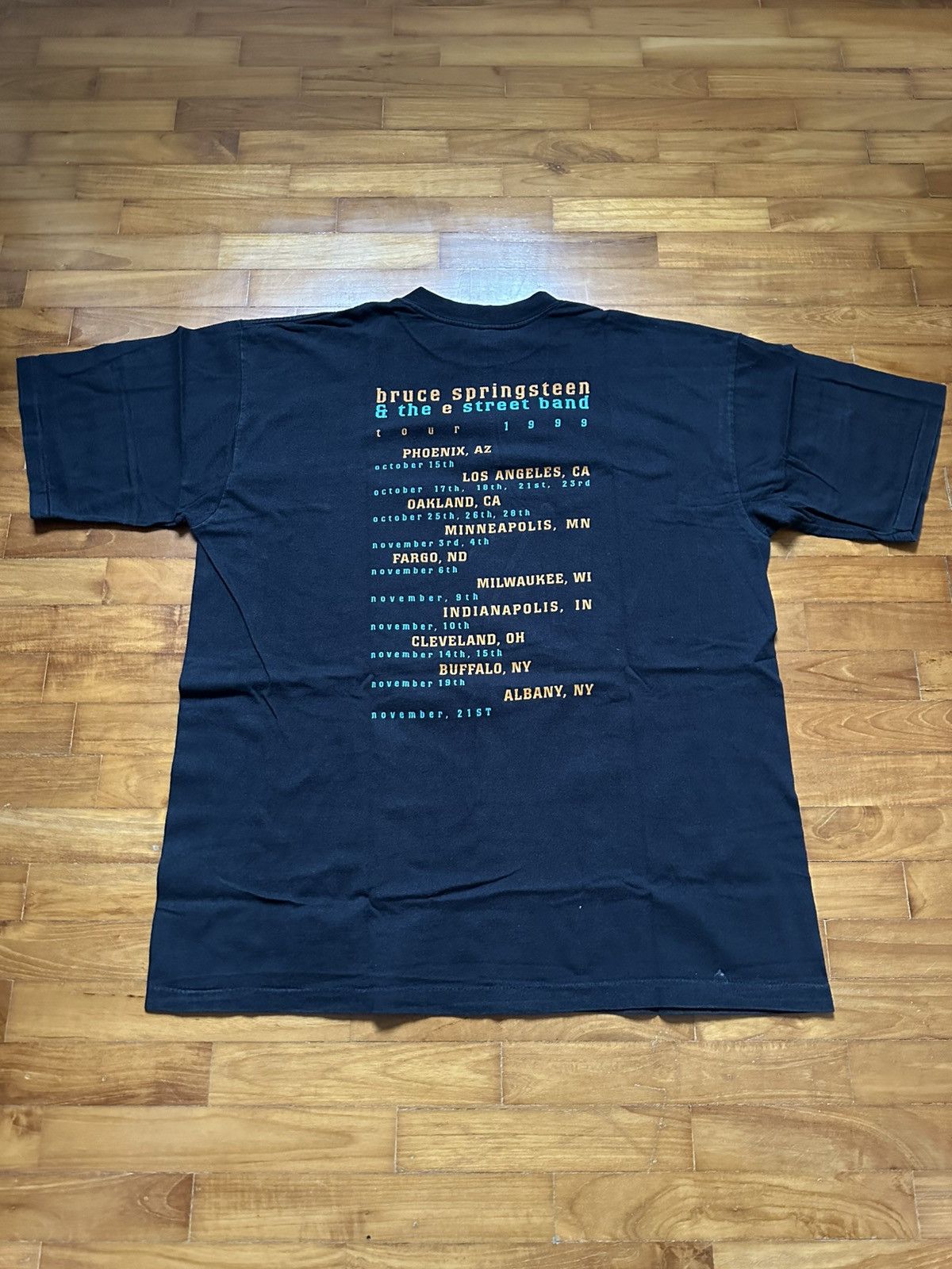 Vintage Vintage Bruce Springsteen & The E Street Band Tour 1999 Tee Size US XL / EU 56 / 4 - 2 Thumbnail