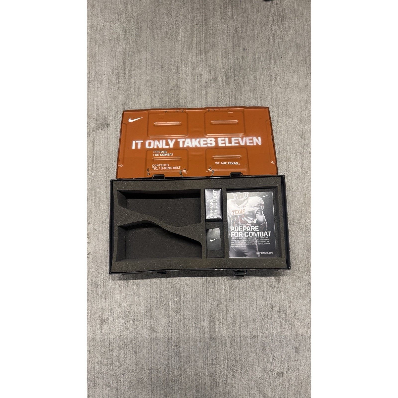 Nike Nike Texas Longhorns 2009 Prepare For Combat Equipment Case Size ONE SIZE - 2 Thumbnail