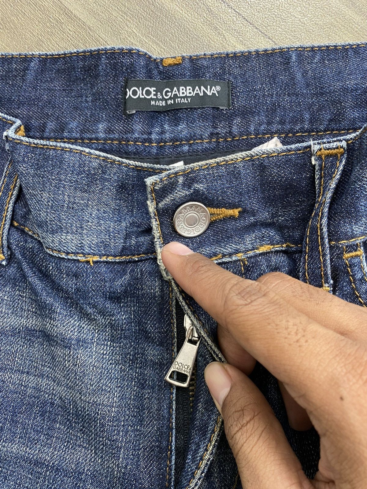 Dolce & Gabbana 2000s Dolce Gabbana Mudmax Distressed Lgb Style Jeans Size US 34 / EU 50 - 8 Thumbnail