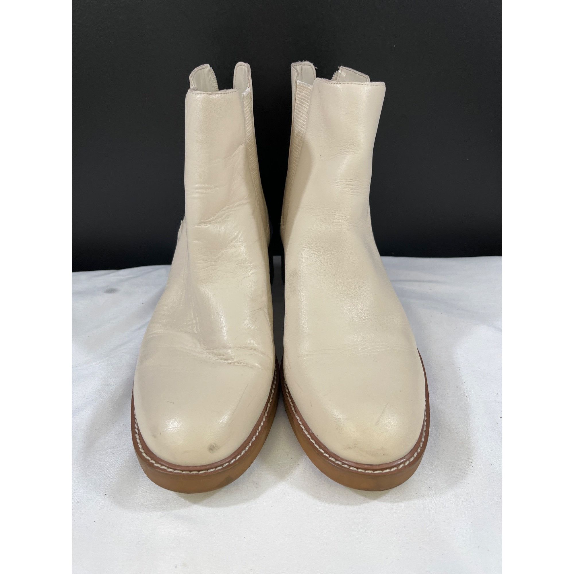 Vince Camuto Vince Camuto Kelivena Women's White Shoes/Boots Size 11W SKU Size US 11 / IT 41 - 2 Thumbnail