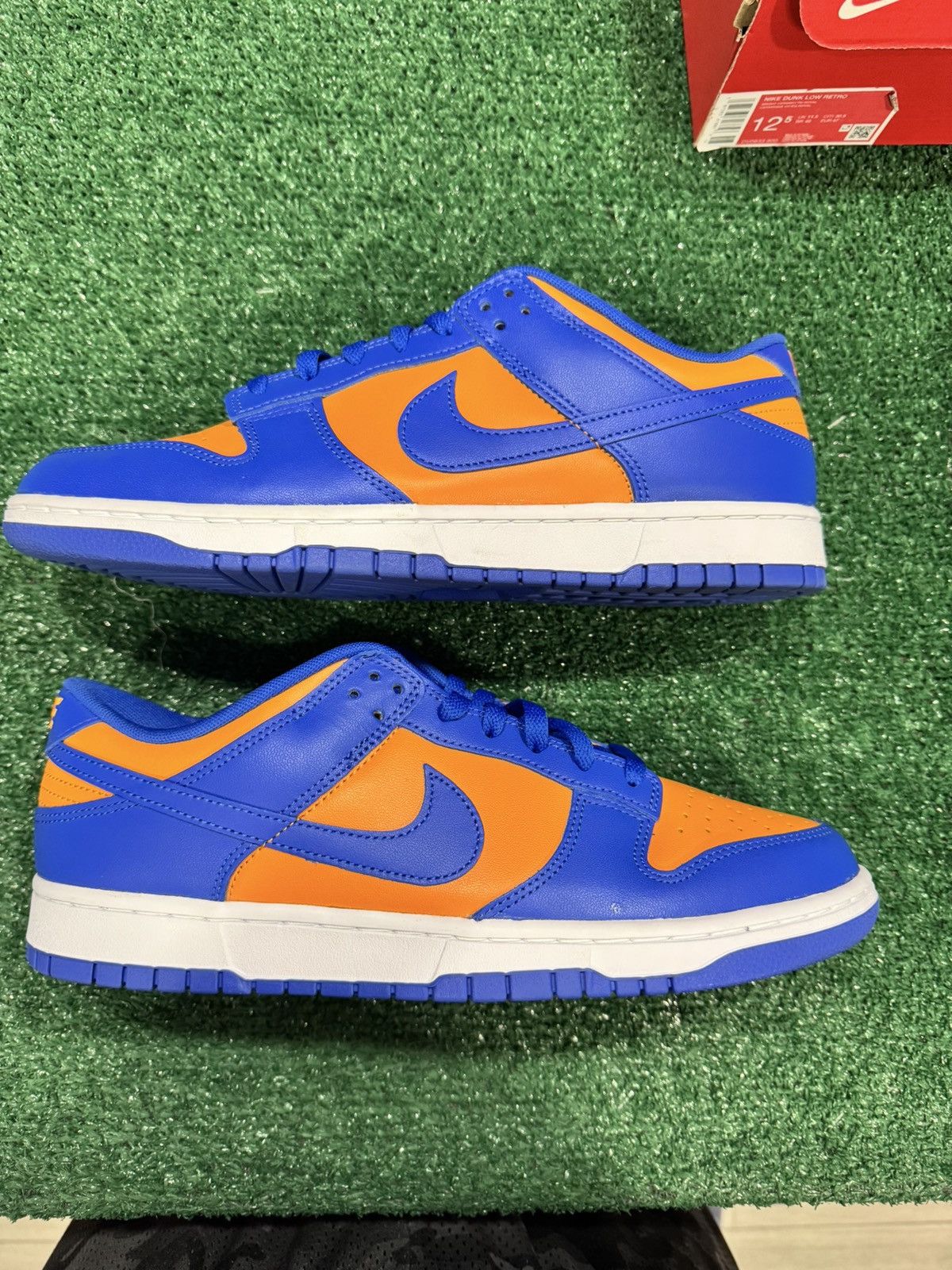 Nike Nike dunk low knicks VNDS size 12.5 Size US 12.5 / EU 45-46 - 1 Thumbnail