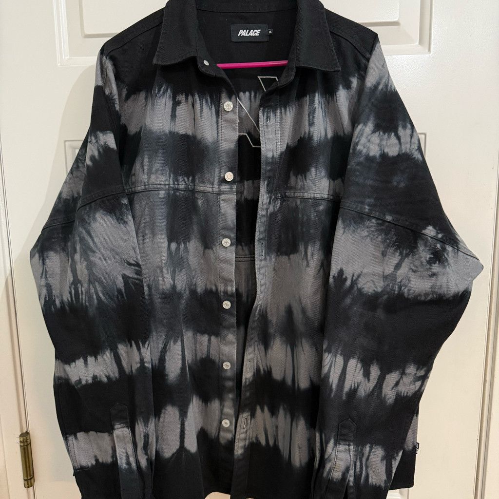 Japanese Brand Palace Skateboards Tie Dye Button Down Shirt Mens XL Size US XL / EU 56 / 4 - 1 Thumbnail