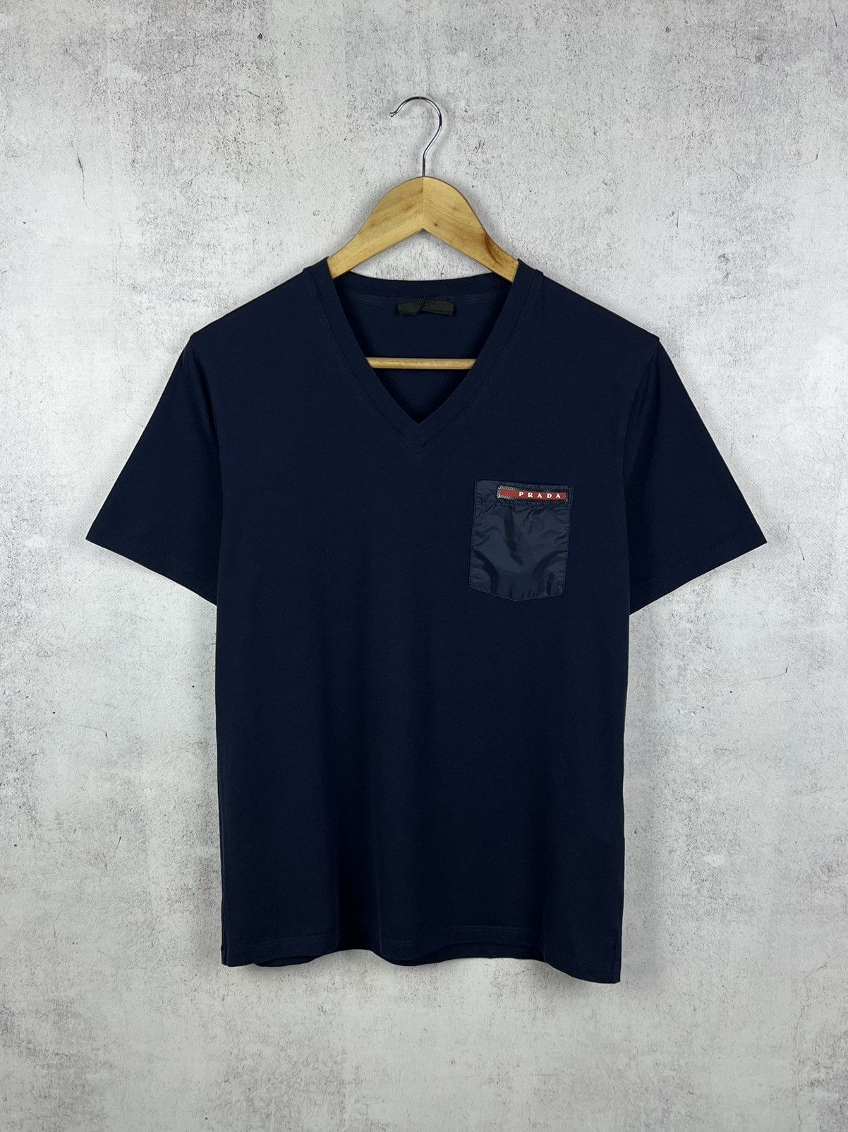 Prada Prada Milano Red Tab Nylon Pocket T-Shirt Rare Retro Luxury Size US M / EU 48-50 / 2 - 2 Thumbnail