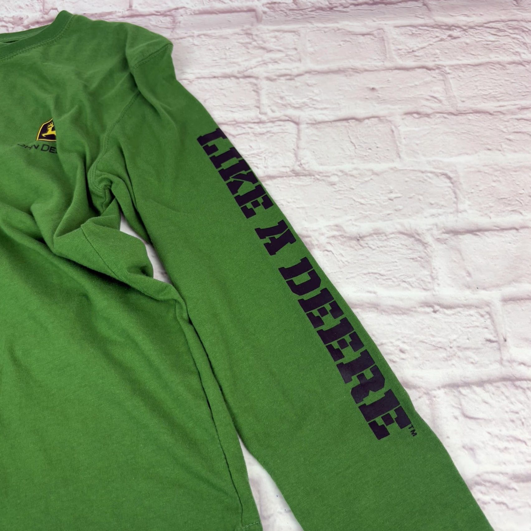 John Deere VINTAGE John Deere Shirt Mens Small Green Long Sleeve Nothing Runs Like A Deere Tee Size US S / EU 44-46 / 1 - 6 Thumbnail