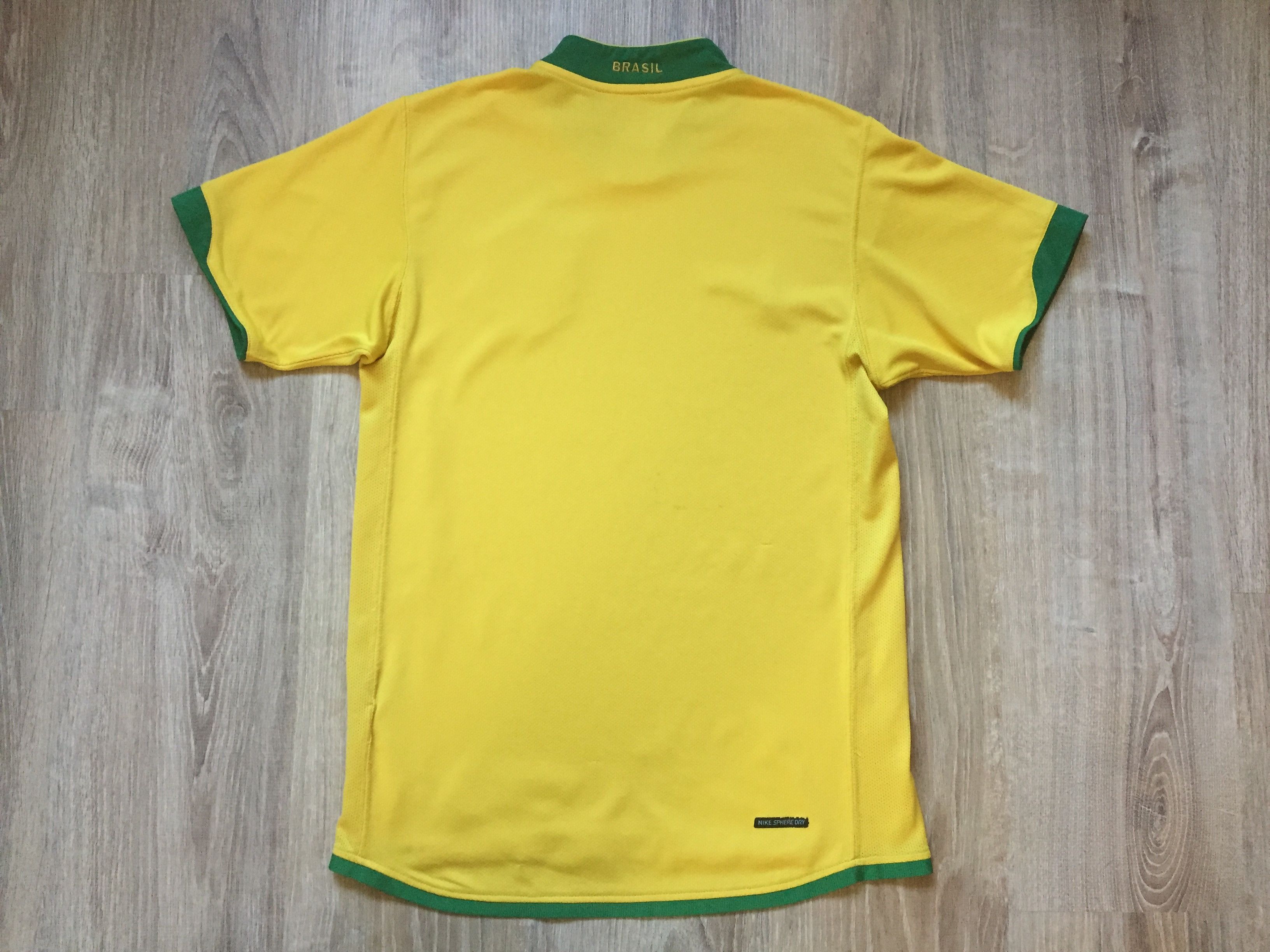 Nike × Vintage Vintage Nike Brazil Football Shirt 2006 Size US S / EU 44-46 / 1 - 2 Thumbnail