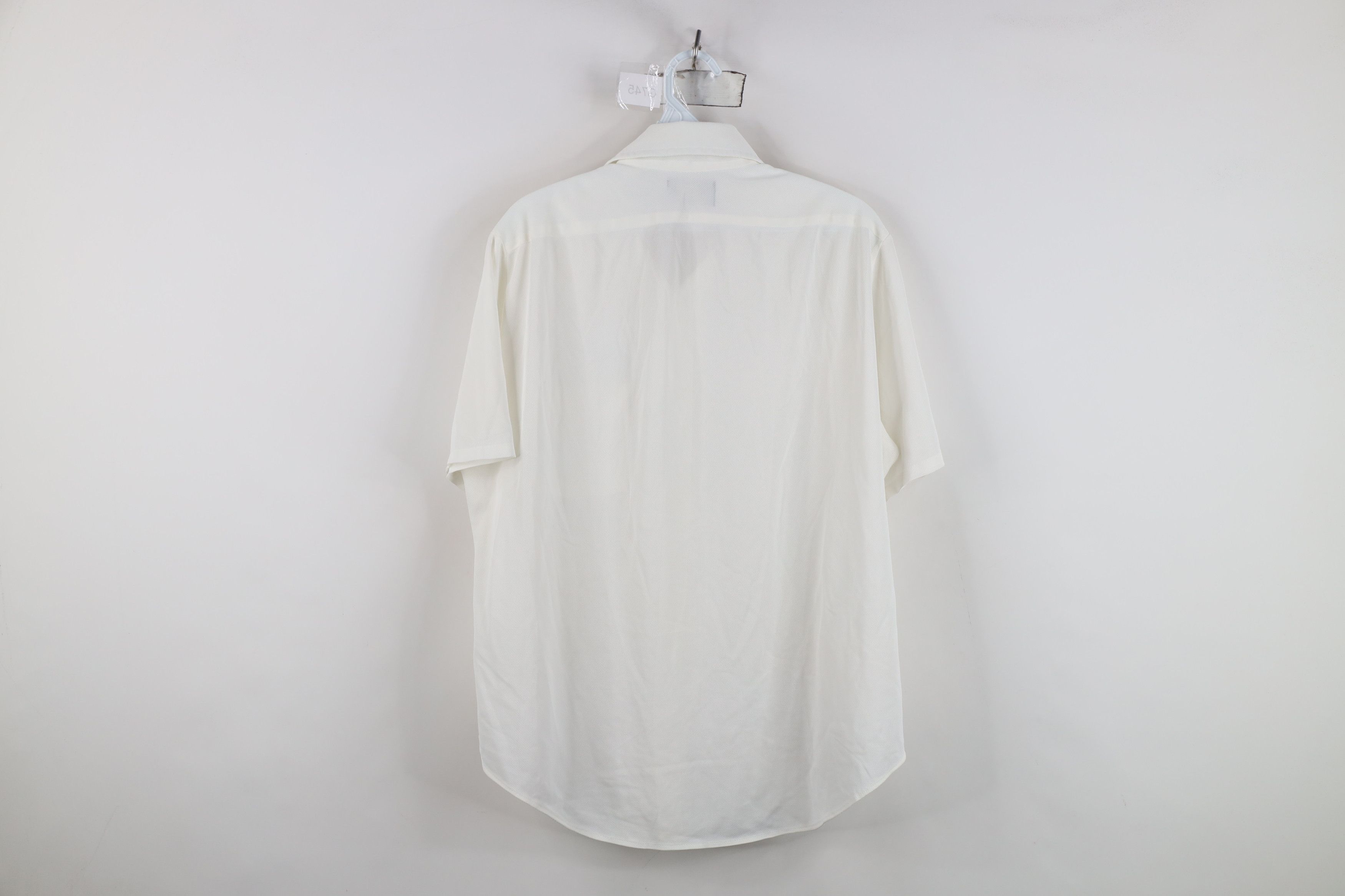 Vintage Vintage 70s Streetwear Knit Collared Button Shirt White Size US XL / EU 56 / 4 - 11 Thumbnail