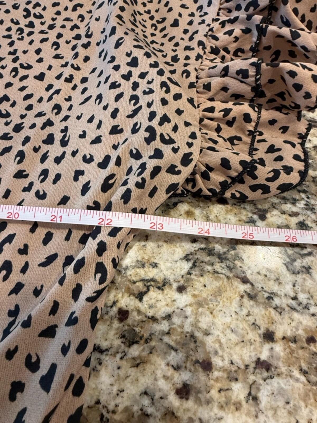 Other Romantic Hut leopard print short flutter sleeve top SZ LG Size L / US 10 / IT 46 - 9 Thumbnail