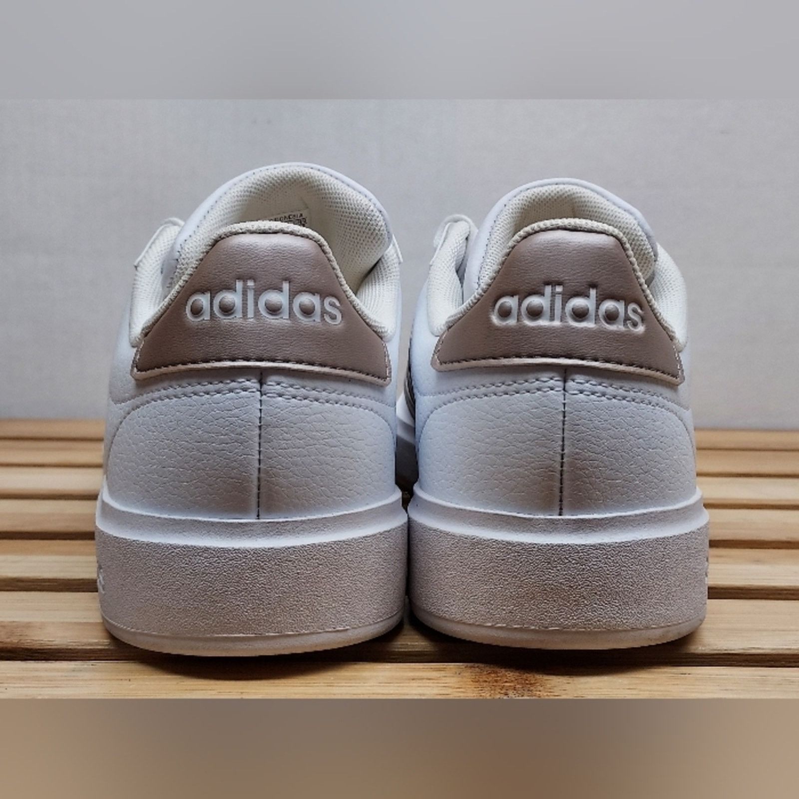 Adidas Adidas Womens White Grand Court Cloudfoam Sneakers Size 6.5 Size US 6.5 / IT 36.5 - 7 Thumbnail