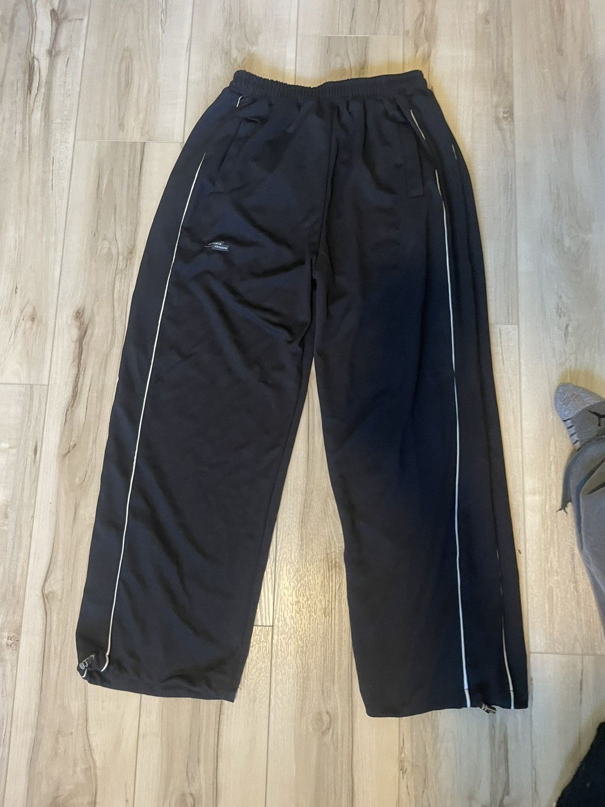 Vintage Baggy Sweatpants Size US 36 / EU 52 - 7 Thumbnail