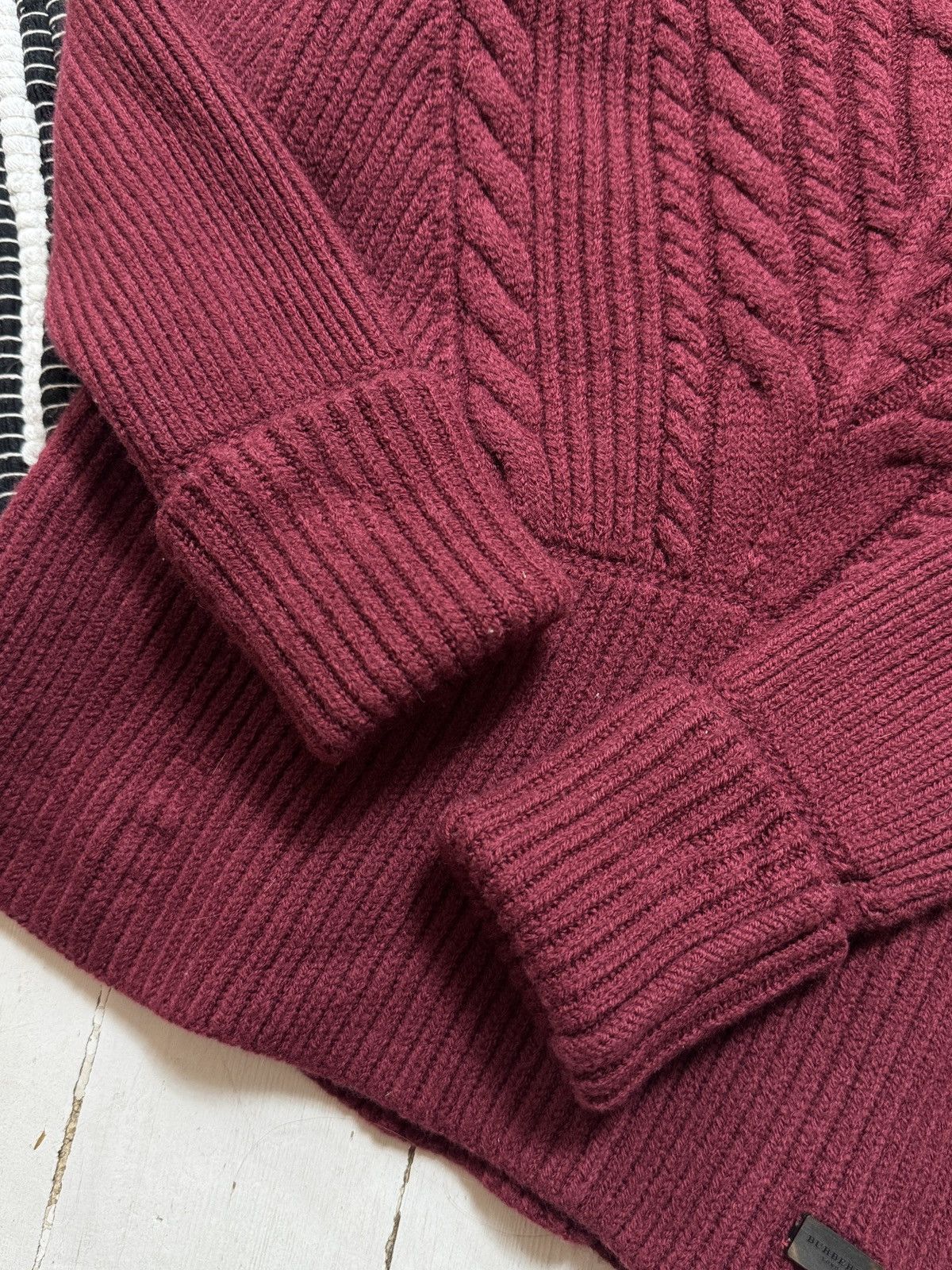 Burberry VINTAGE BURBERRY KNITTED SWEATER Size L / US 10 / IT 46 - 8 Thumbnail