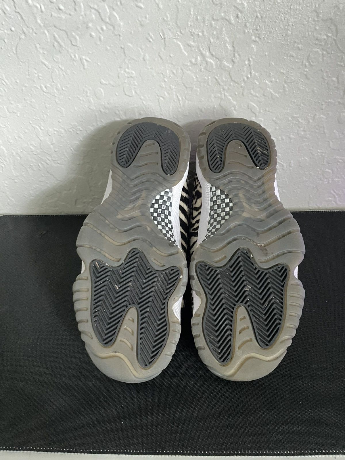 Jordan Brand WMN Size 6.5 - Jordan 11 Retro Animal Instinct 2021 Size US 6.5 / EU 39-40 - 5 Thumbnail