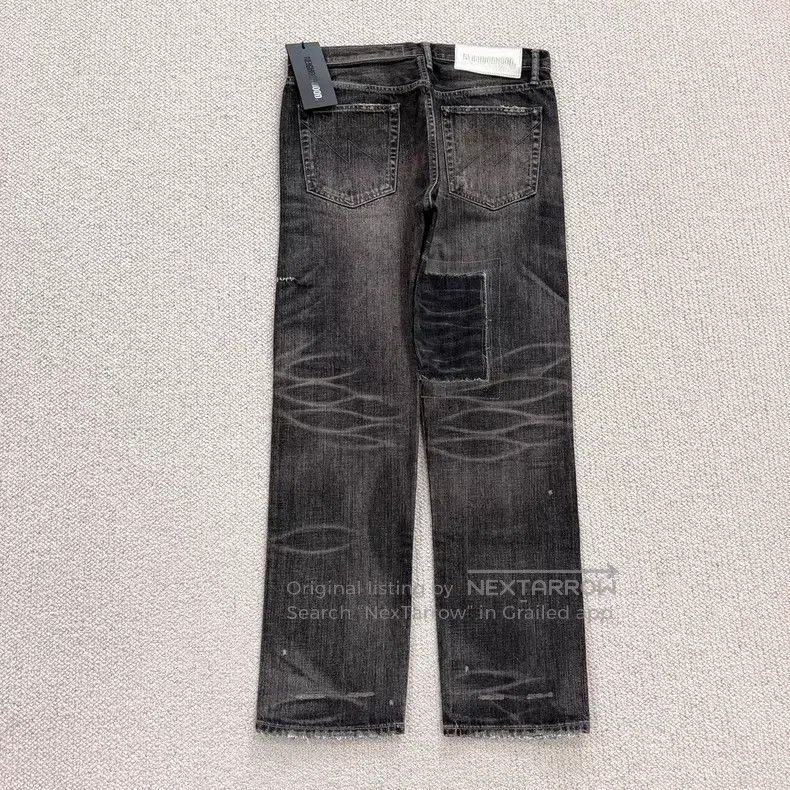 Neighborhood Neighborhood size M jeans Size US 27 - 5 Thumbnail