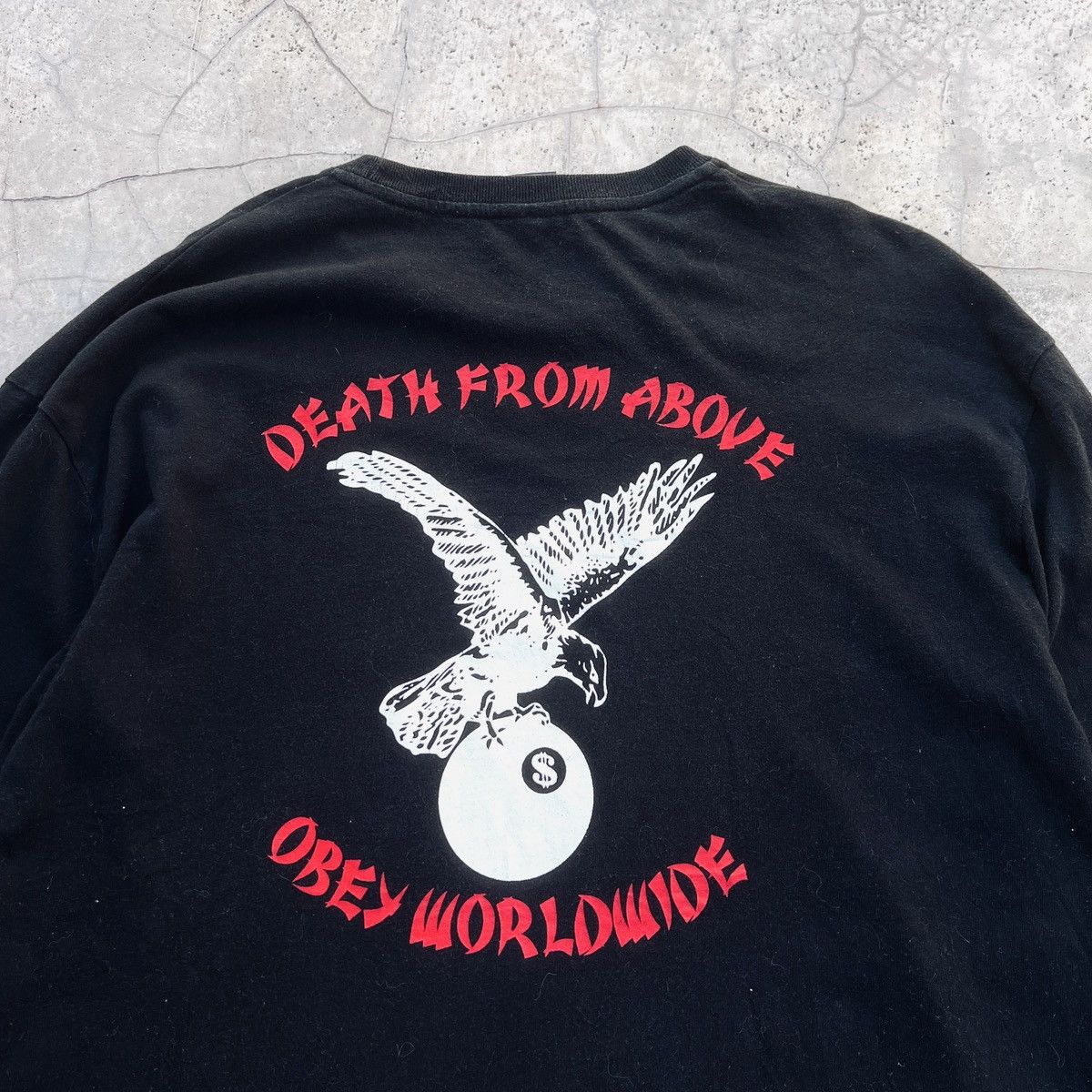 Obey × Shepard Fairey Obey worldwide death from above crazy backhit design tshirt Size US L / EU 52-54 / 3 - 4 Thumbnail