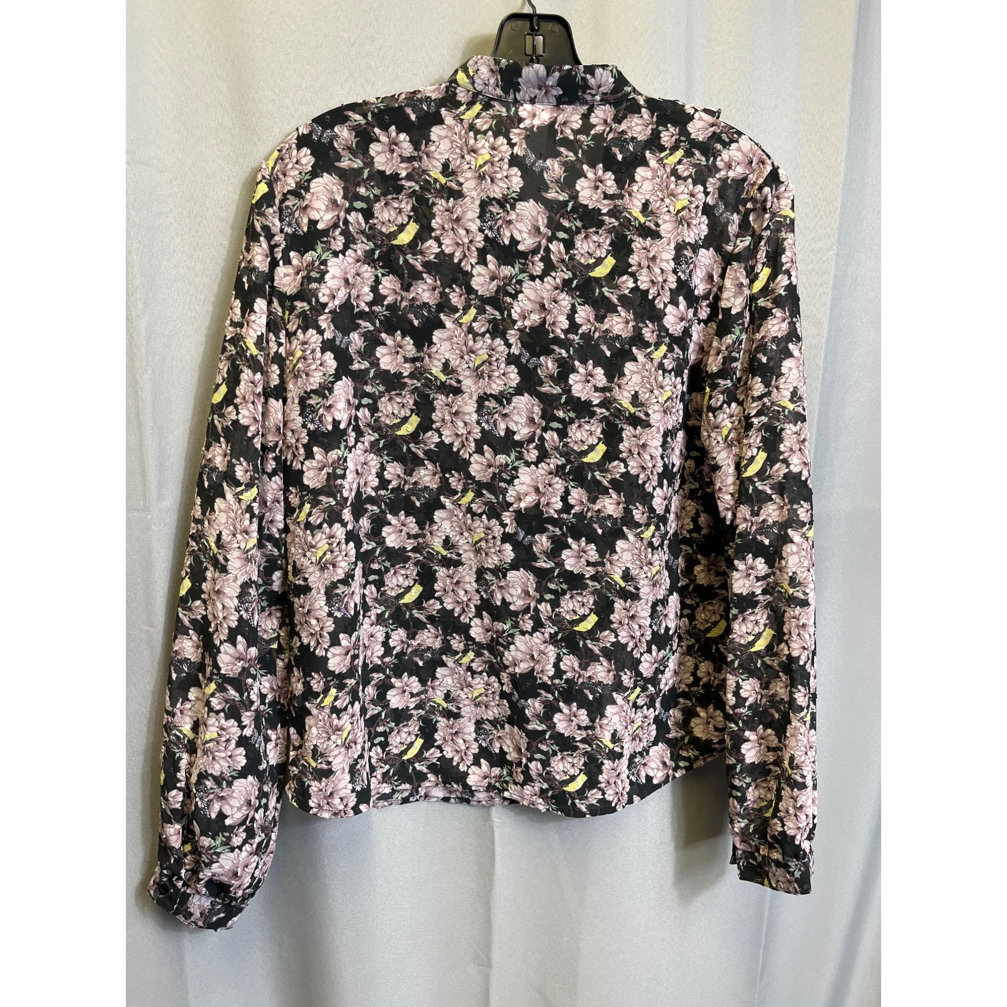 H&M H&M SKU 7685 Womens Long Sleeve Button Up Floral Ruffle Blou Size M / US 6-8 / IT 42-44 - 2 Thumbnail