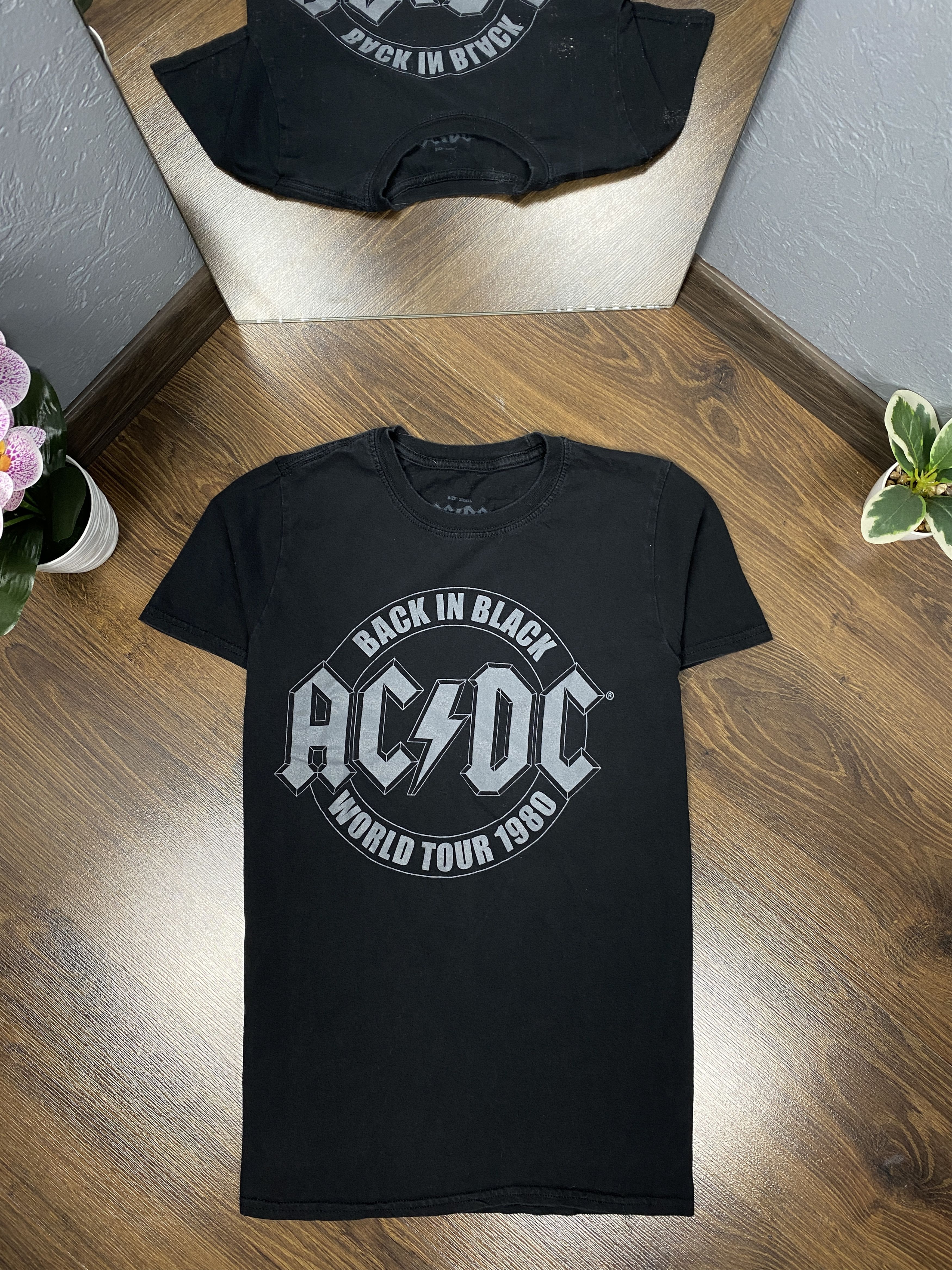 AC/DC Ac/Dc Back in Black Mens Rock Band T-Shirt Size US S / EU 44-46 / 1 - 1 Thumbnail