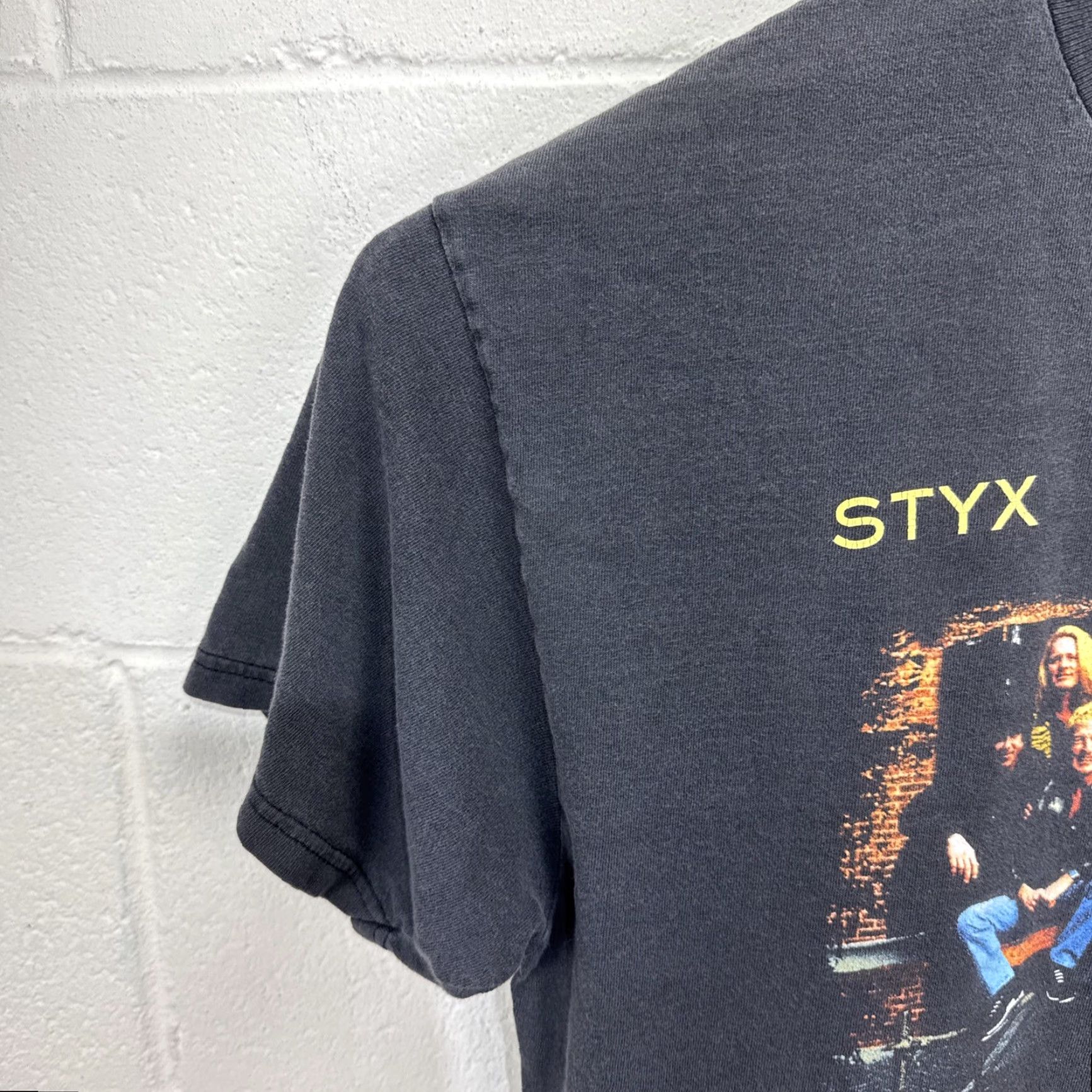 Vintage VINTAGE Styx Tour T Shirt Black Rock Large Adult Unisex Cotton 2000 Concert Tee Mens Size US L / EU 52-54 / 3 - 5 Thumbnail