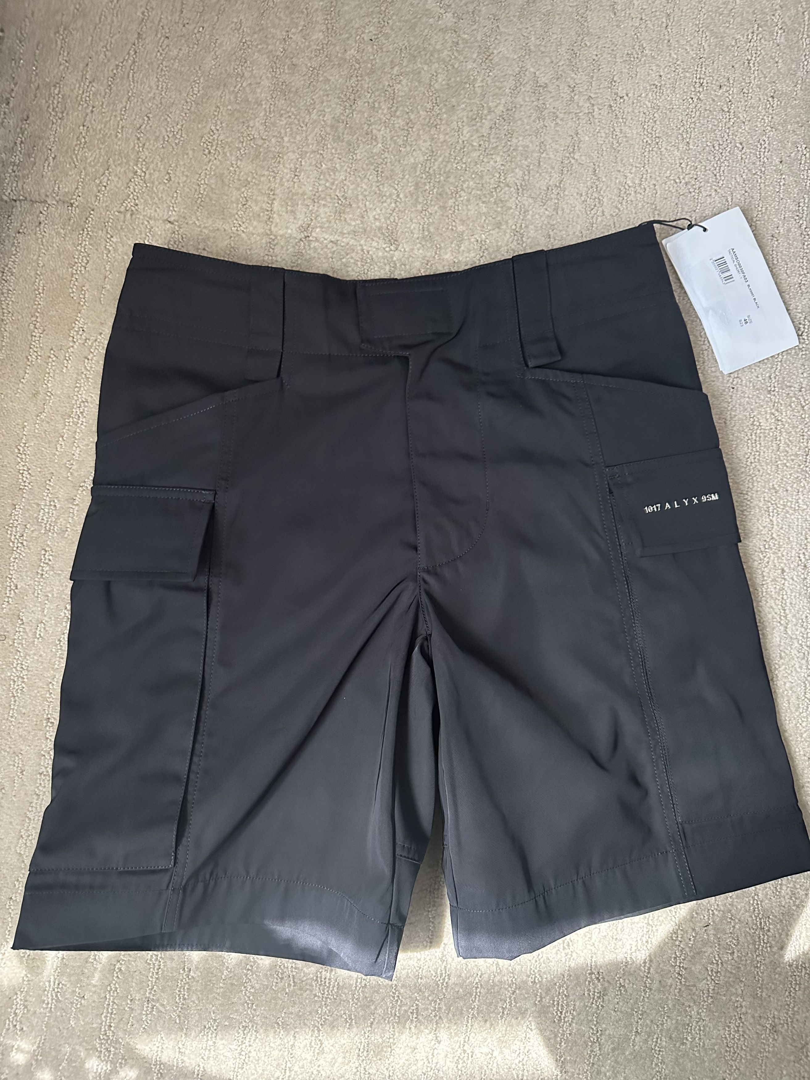 1017 ALYX 9SM 1017 ALYX 9SM Tactical Shorts Size US 30 / EU 46 - 5 Thumbnail