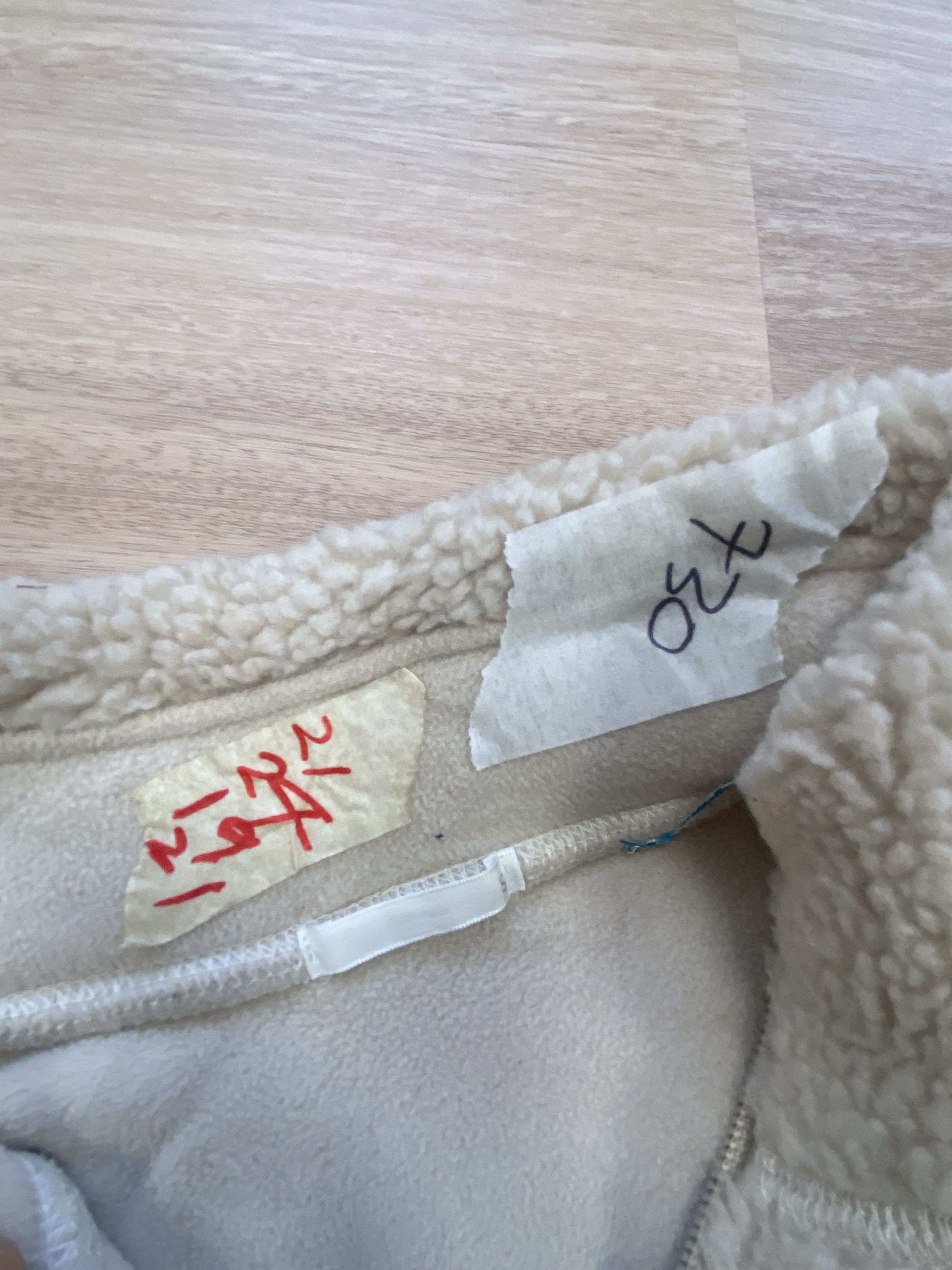 GU GU sweater zipper size L Size US L / EU 52-54 / 3 - 4 Thumbnail