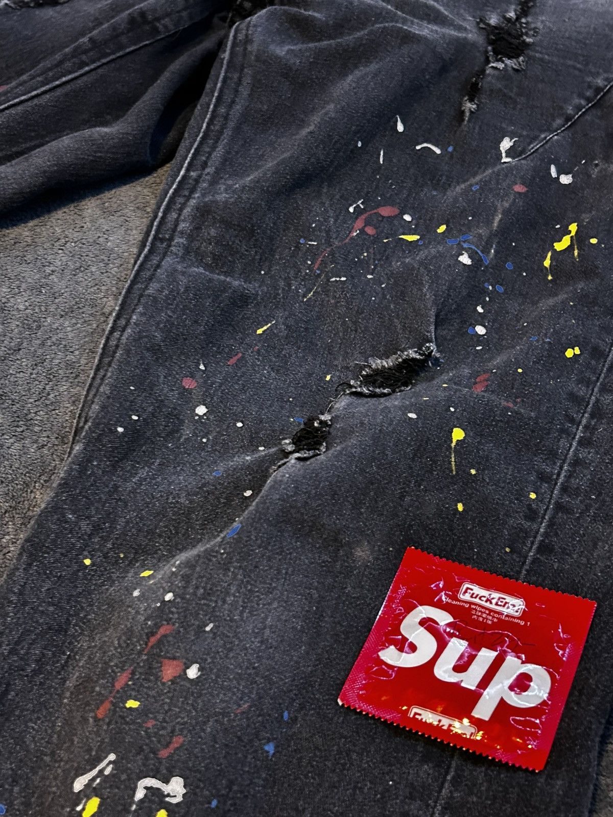 Number (N)ine Number (N)ine paint splatter distressed jeans Size US 28 / EU 44 - 14 Thumbnail