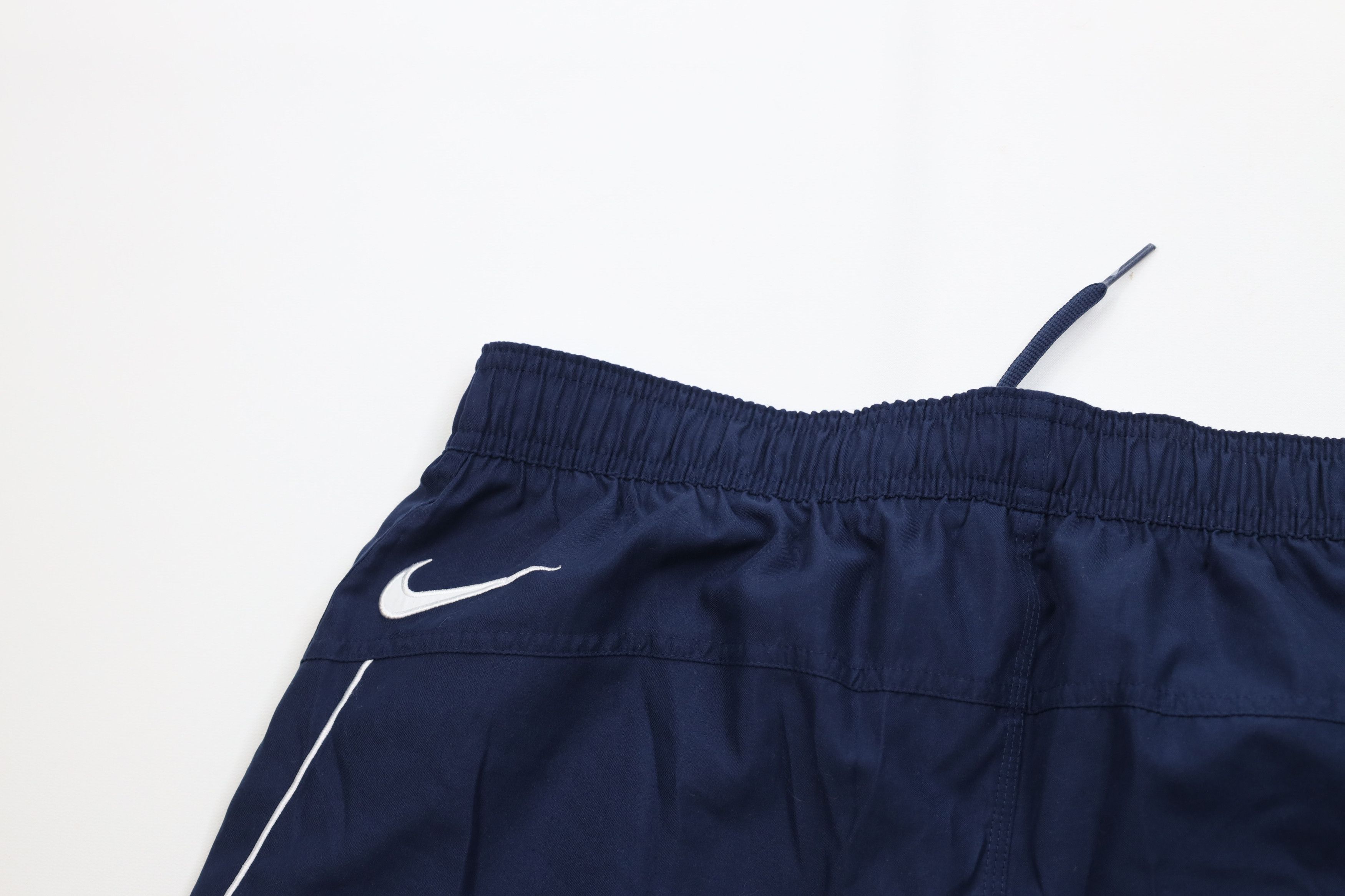 Nike Vintage Nike Scott Big Swoosh Above Knee Lined Cargo Shorts Size US 36 / EU 52 - 8 Thumbnail