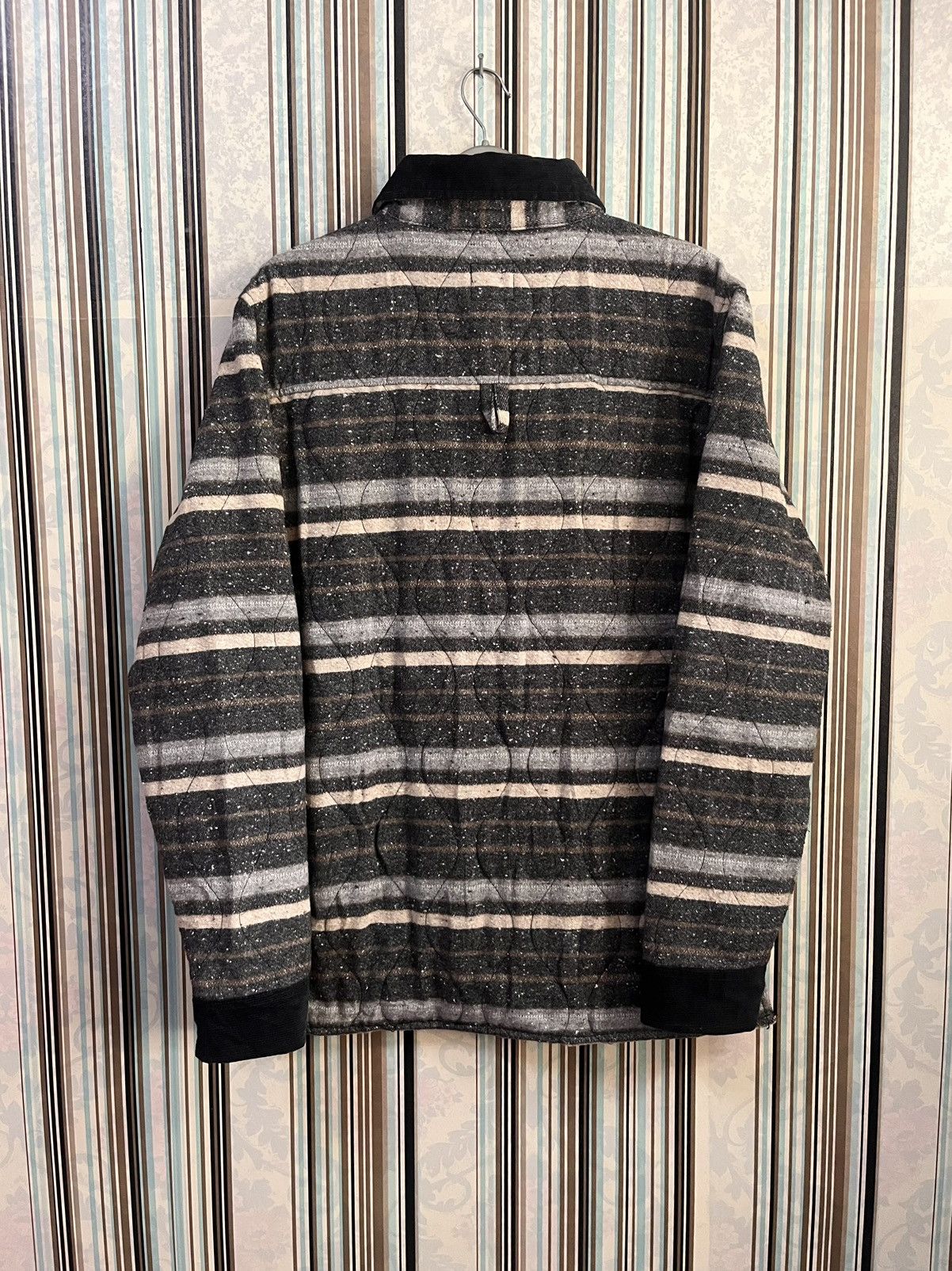 Quiksilver quilted multicolor corduroy fleece heavy down #D1 Size US L / EU 52-54 / 3 - 2 Thumbnail