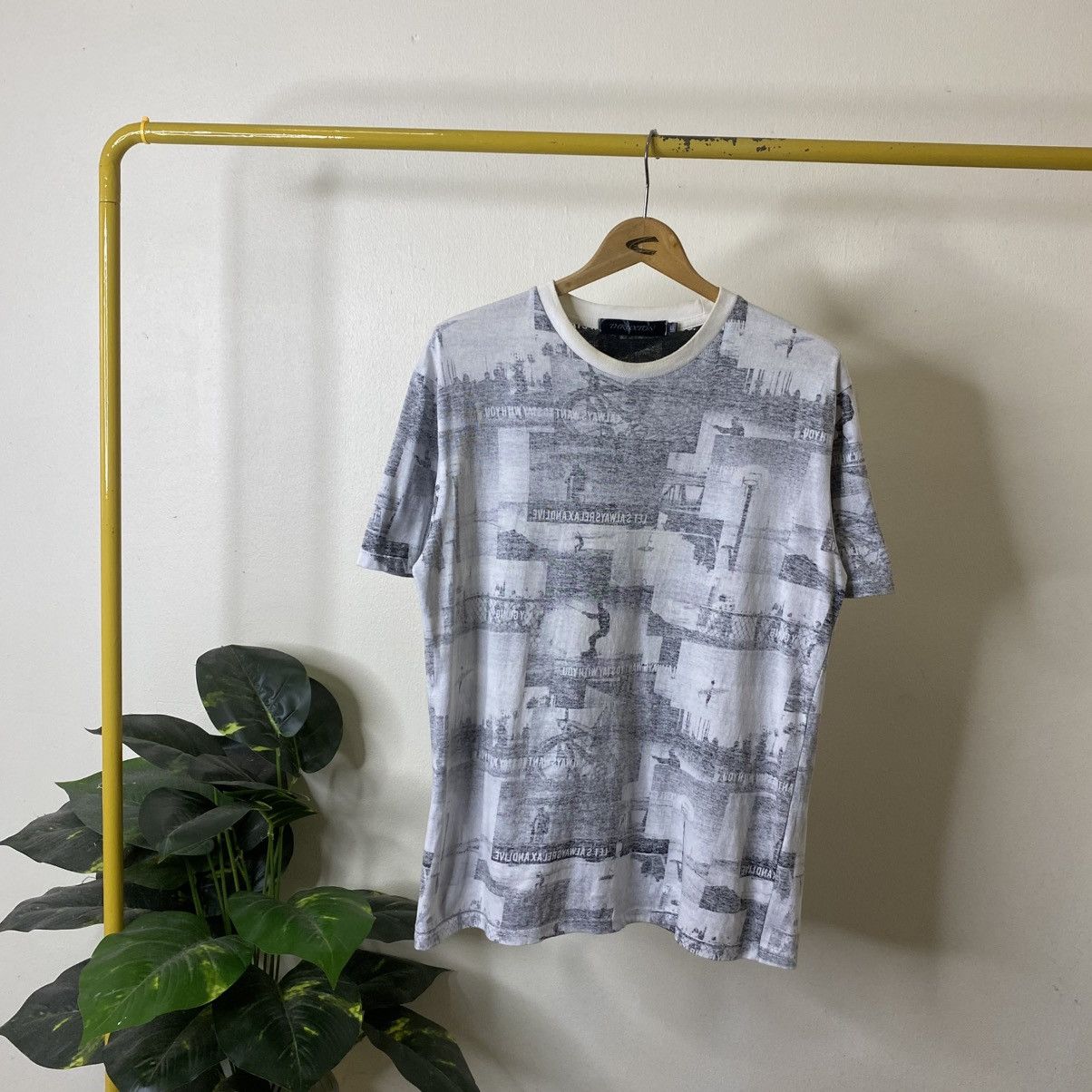 If Six Was Nine Thruxton AllOverPrint Cyber Punk Skater Style Tshirt Size US L / EU 52-54 / 3 - 1 Thumbnail