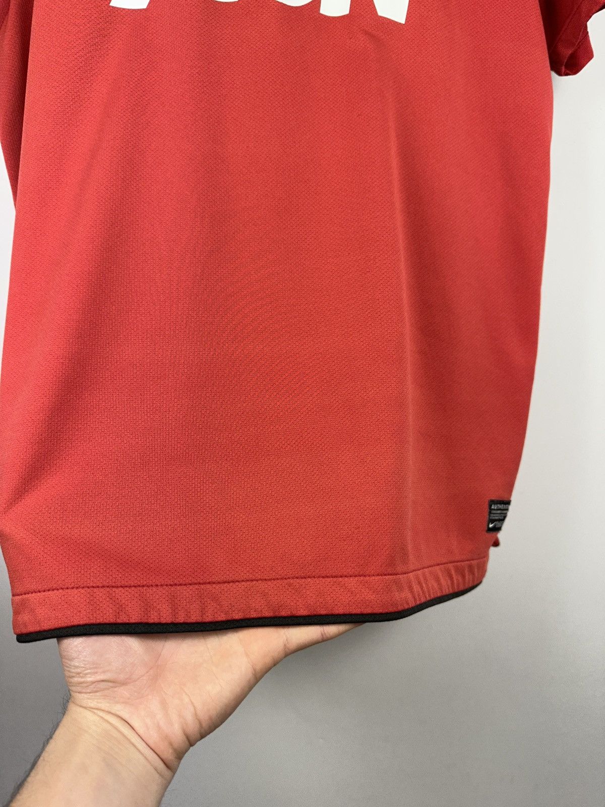 Nike Nani #17 2010-11 Nike Manchester United Soccer Jersey Size US L / EU 52-54 / 3 - 13 Thumbnail