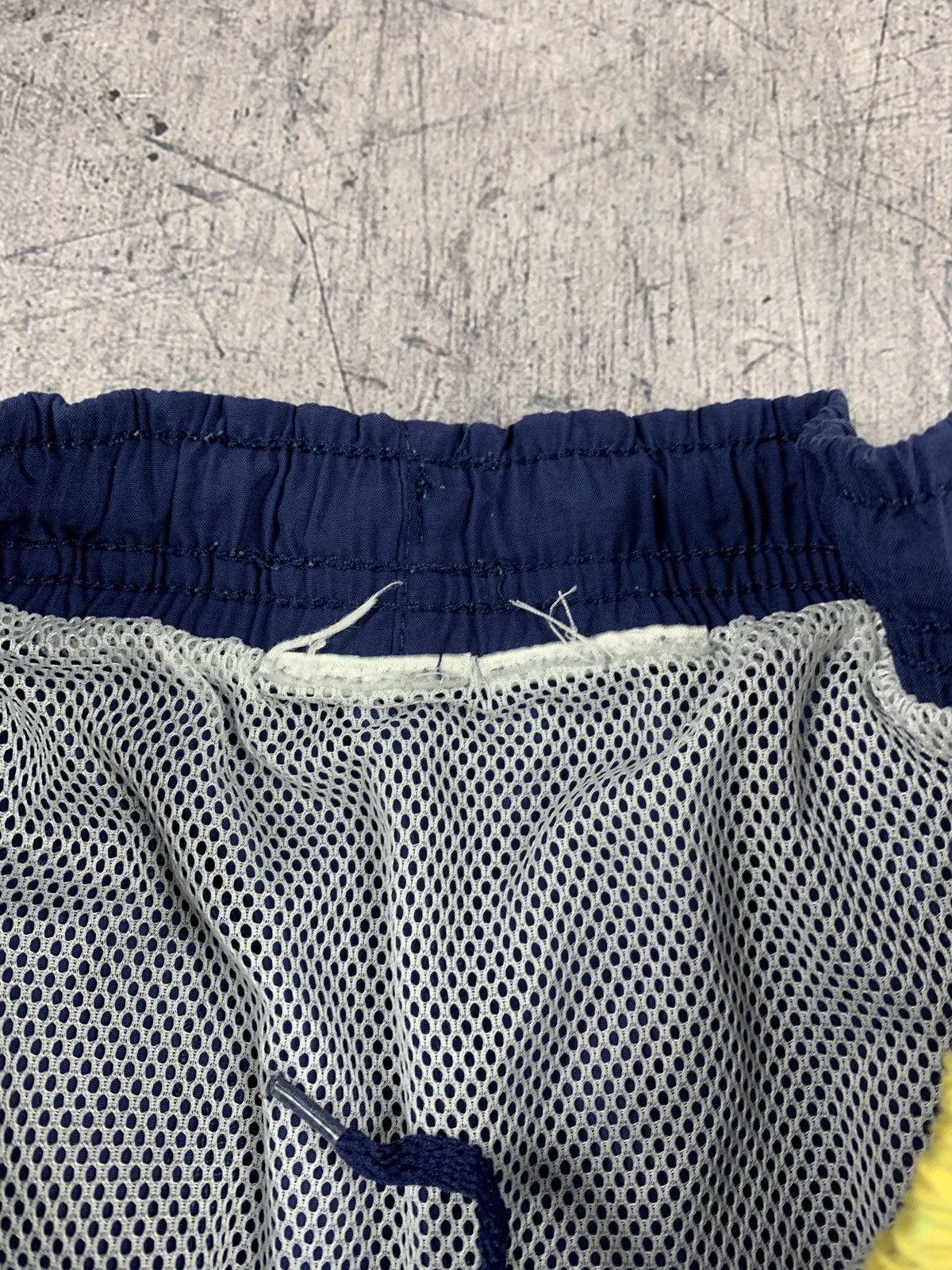 Nike Vintage Nike Swim Retro Shorts Men’s Size S Navy Blue 90’s Size US 30 / EU 46 - 5 Thumbnail