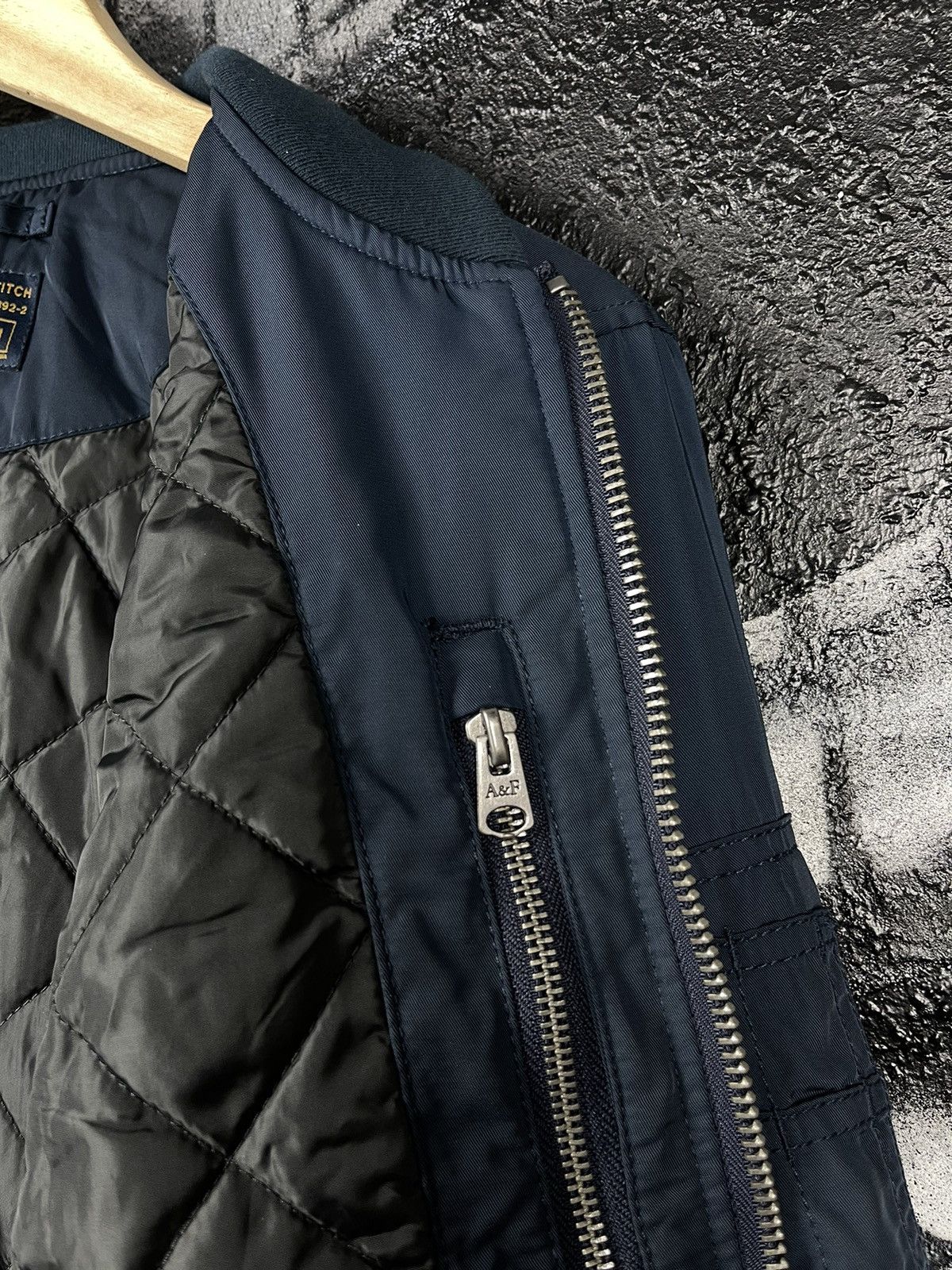 Abercrombie & Fitch Abercrombie And Fitch Bomber Jacket Men’s Size M Size US M / EU 48-50 / 2 - 12 Thumbnail