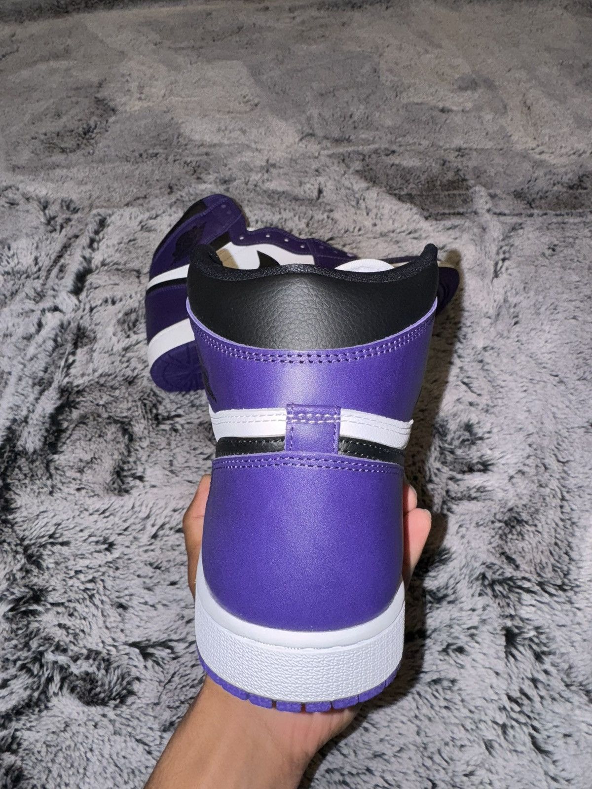 Jordan Brand Jordan 1 Retro High Court Purple Size US 11 / EU 44 - 3 Thumbnail