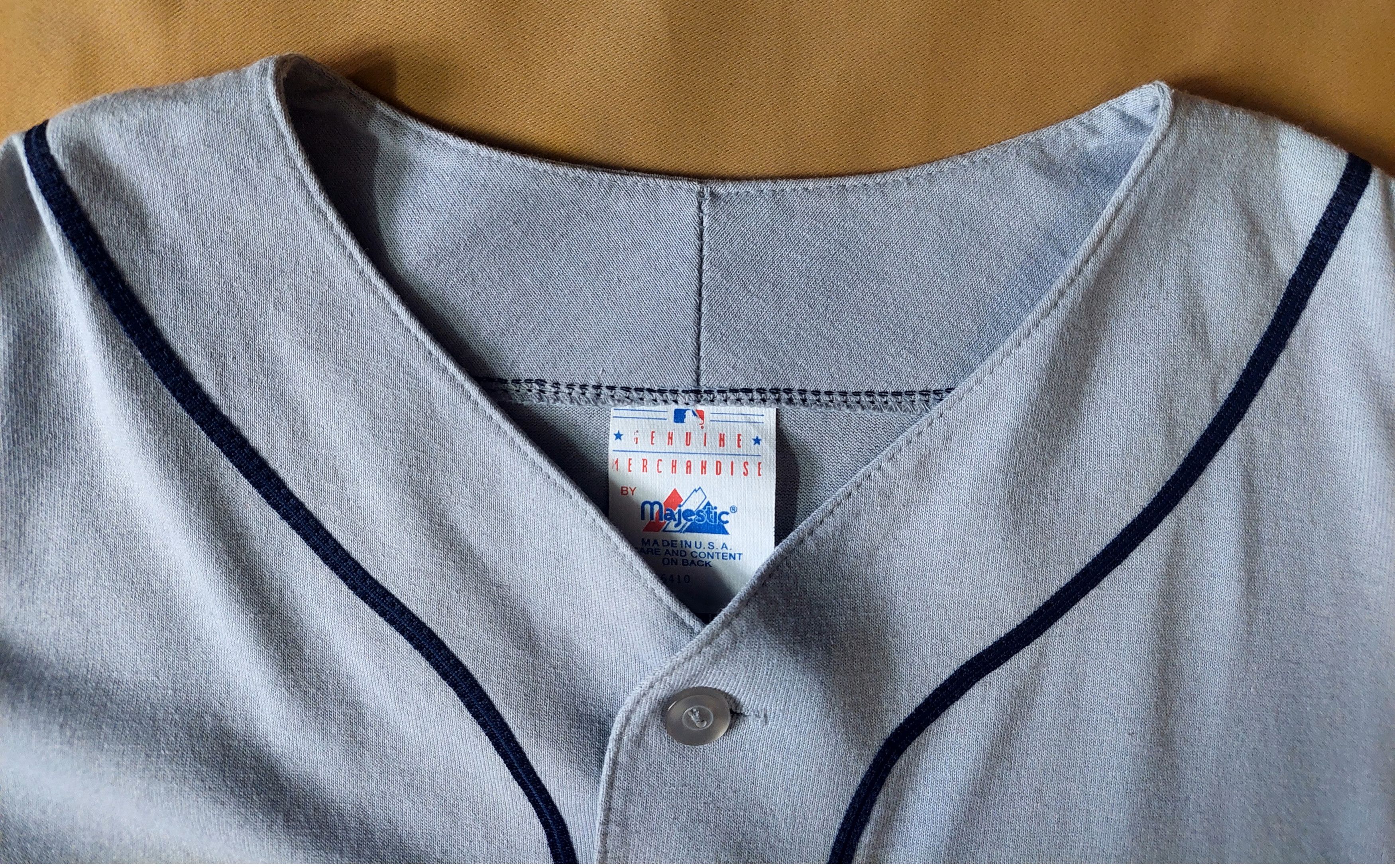Majestic Vintage Majestic Atlanta Braves Baseball Grey Jersey Size L Size US L / EU 52-54 / 3 - 5 Thumbnail