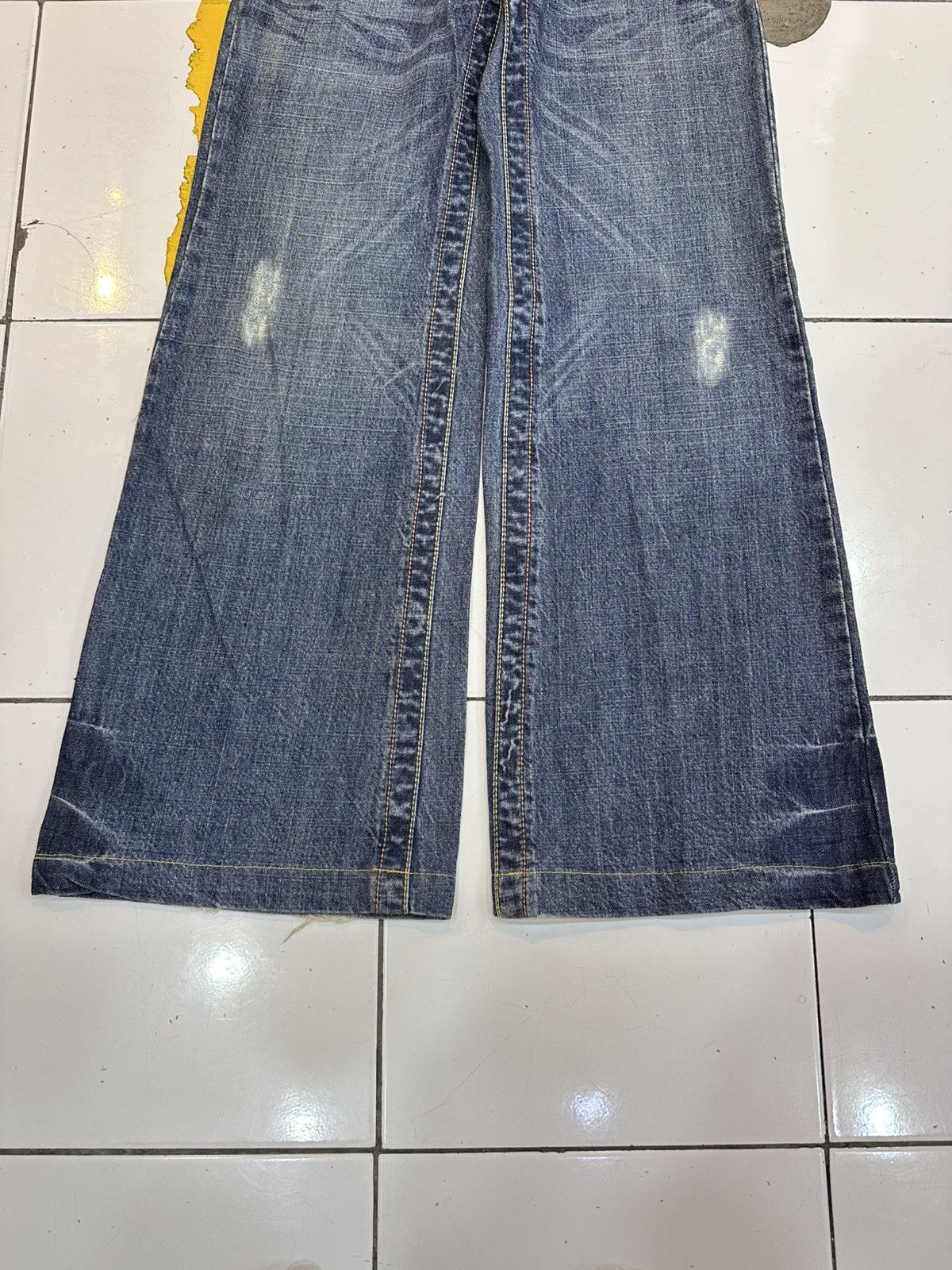 GOA Crazy 2000s Distressed Vence Flare Jeans Goa Lgb Y2K Style Size US 30 / EU 46 - 3 Thumbnail