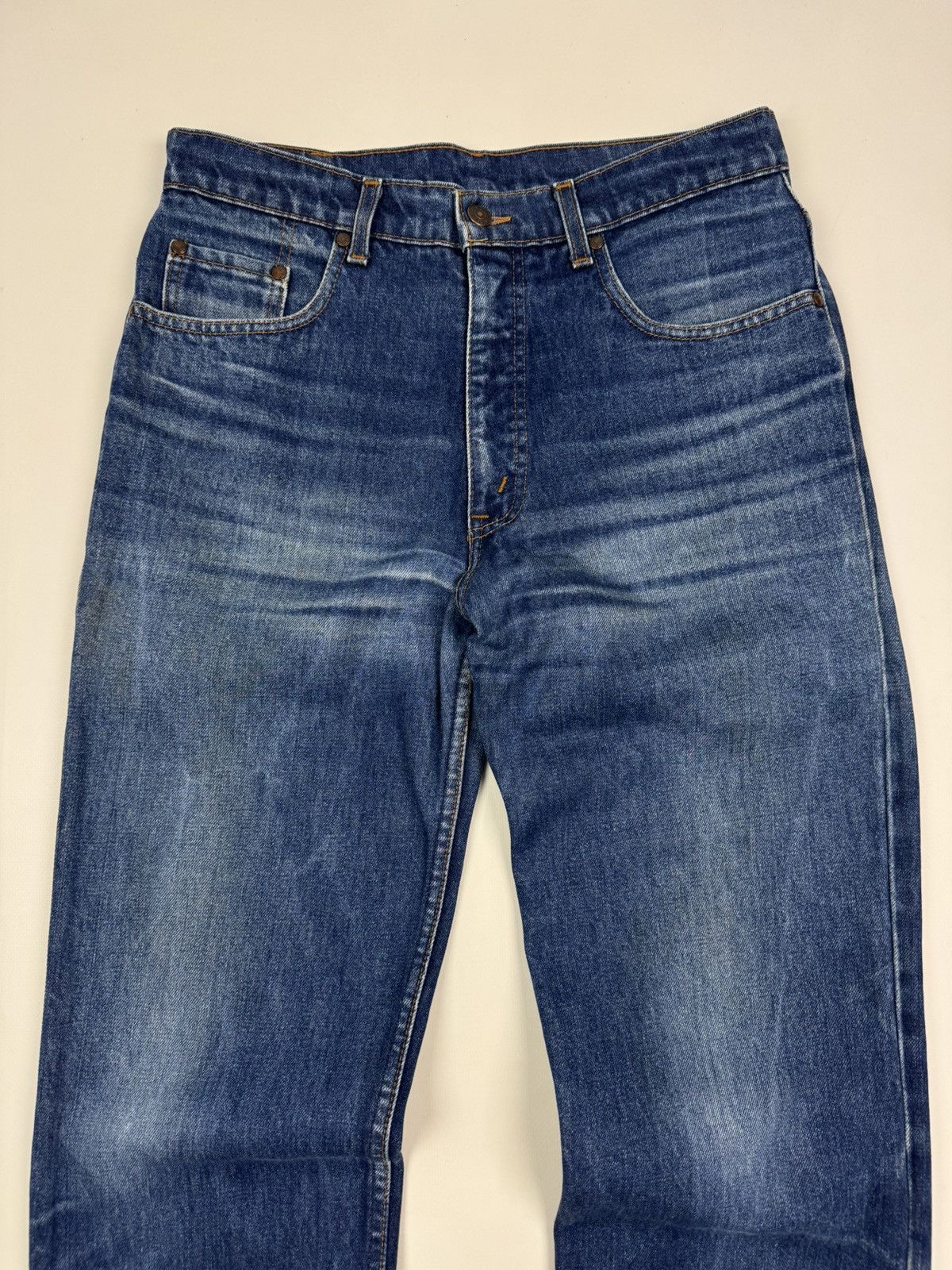 Levi's 1980’s Vintage Levi’s 565 Washed Denim Leather Tab Jeans Size US 33 - 5 Thumbnail