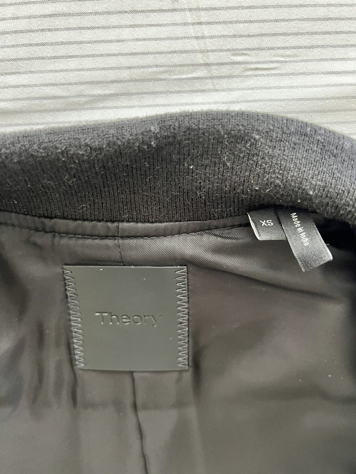 Theory Theory Men’s Lambskin Leather Bomber Size US XS / EU 42 / 0 - 9 Thumbnail