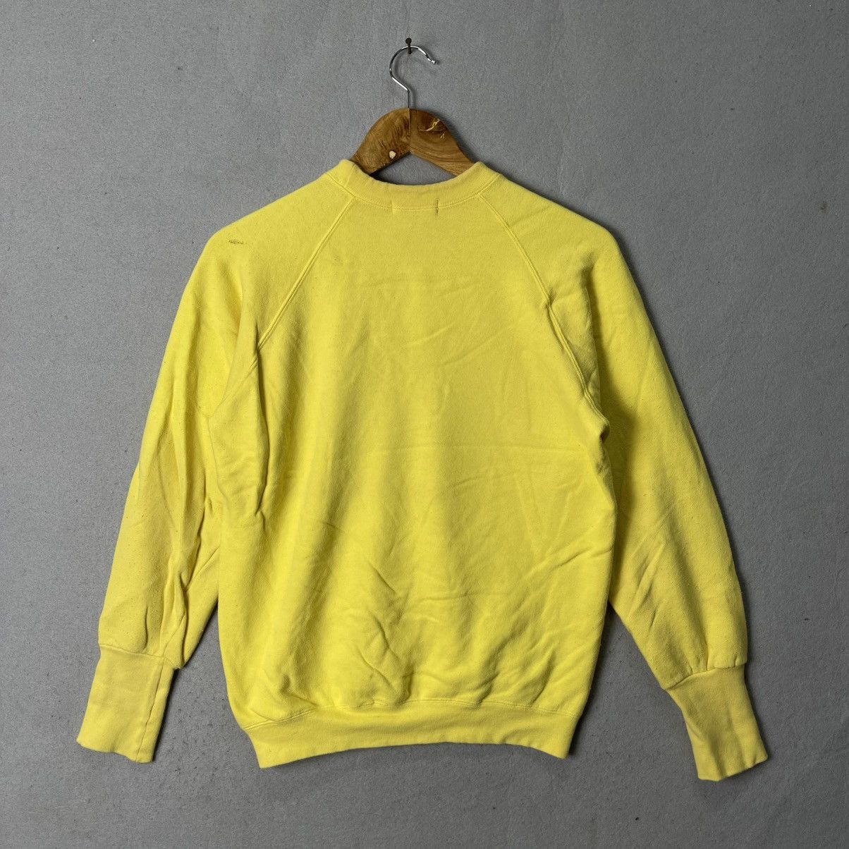Vintage Vintage Southern Hemisphere College Penguin Sweatshirt Size US M / EU 48-50 / 2 - 7 Thumbnail