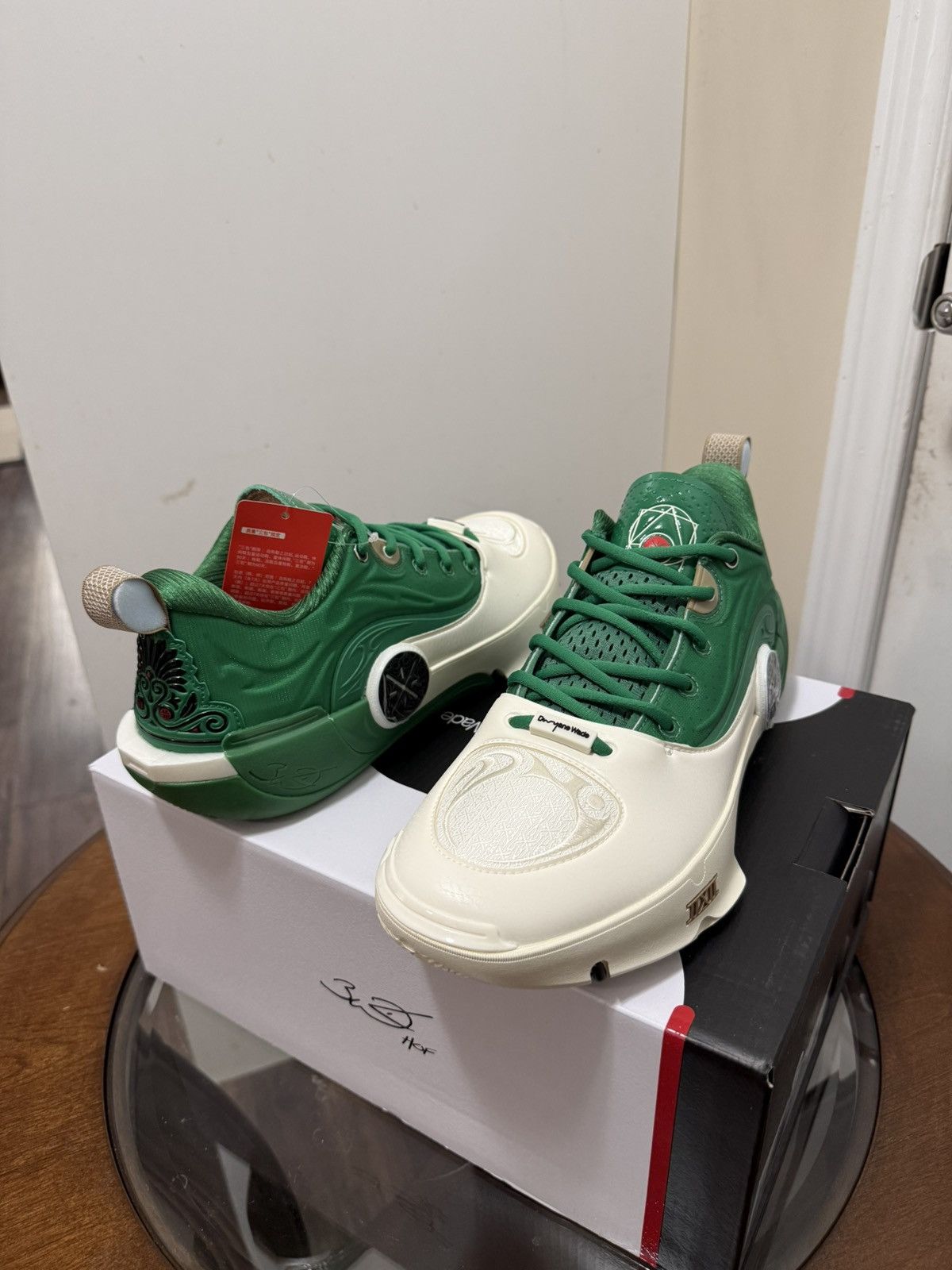 Li-Ning Wow 12’s “Wade Boulevard” Size US 10 / EU 43 - 3 Thumbnail