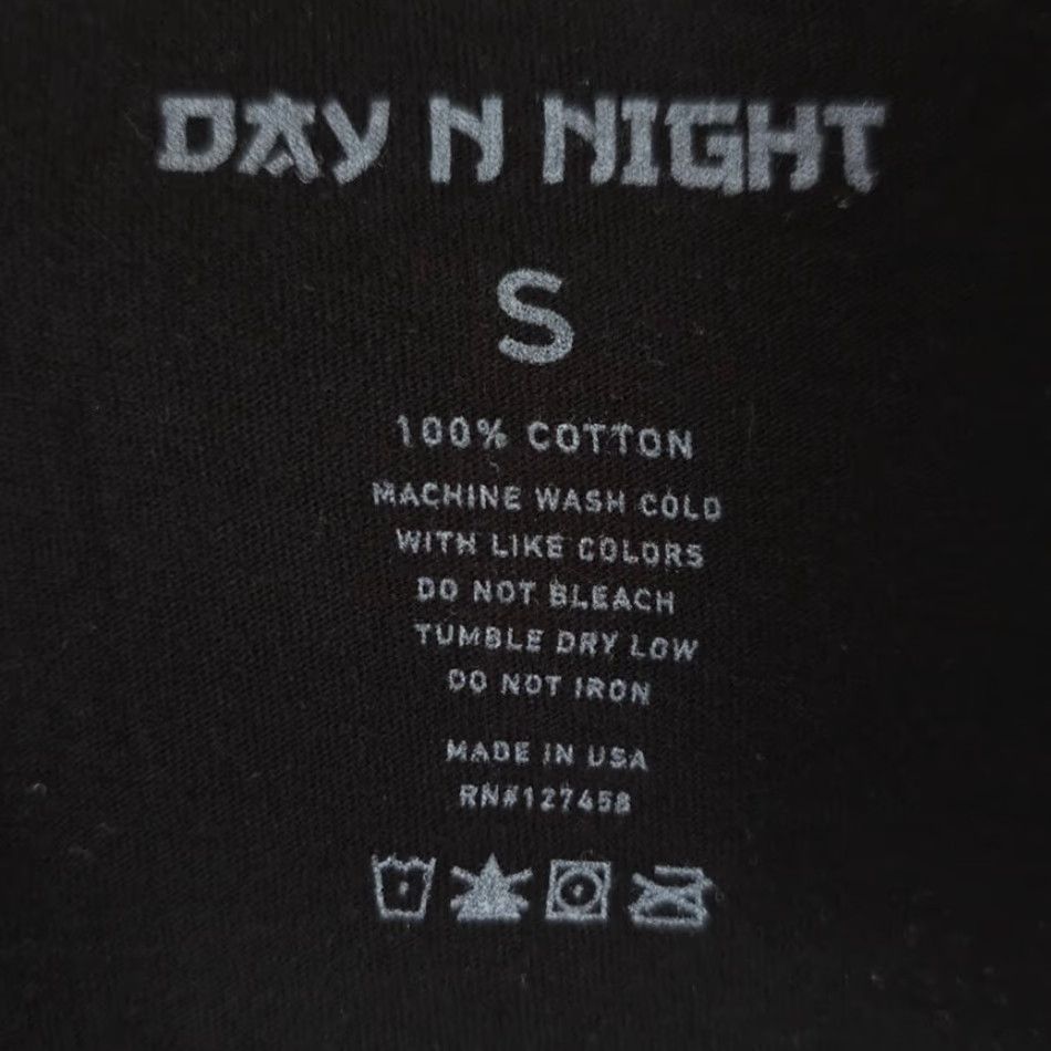 Vintage VINTAGE Day N Night T Shirt Mens Size Small Black Travis Scott Hip Hop Festival LONG USA Size US S / EU 44-46 / 1 - 7 Thumbnail