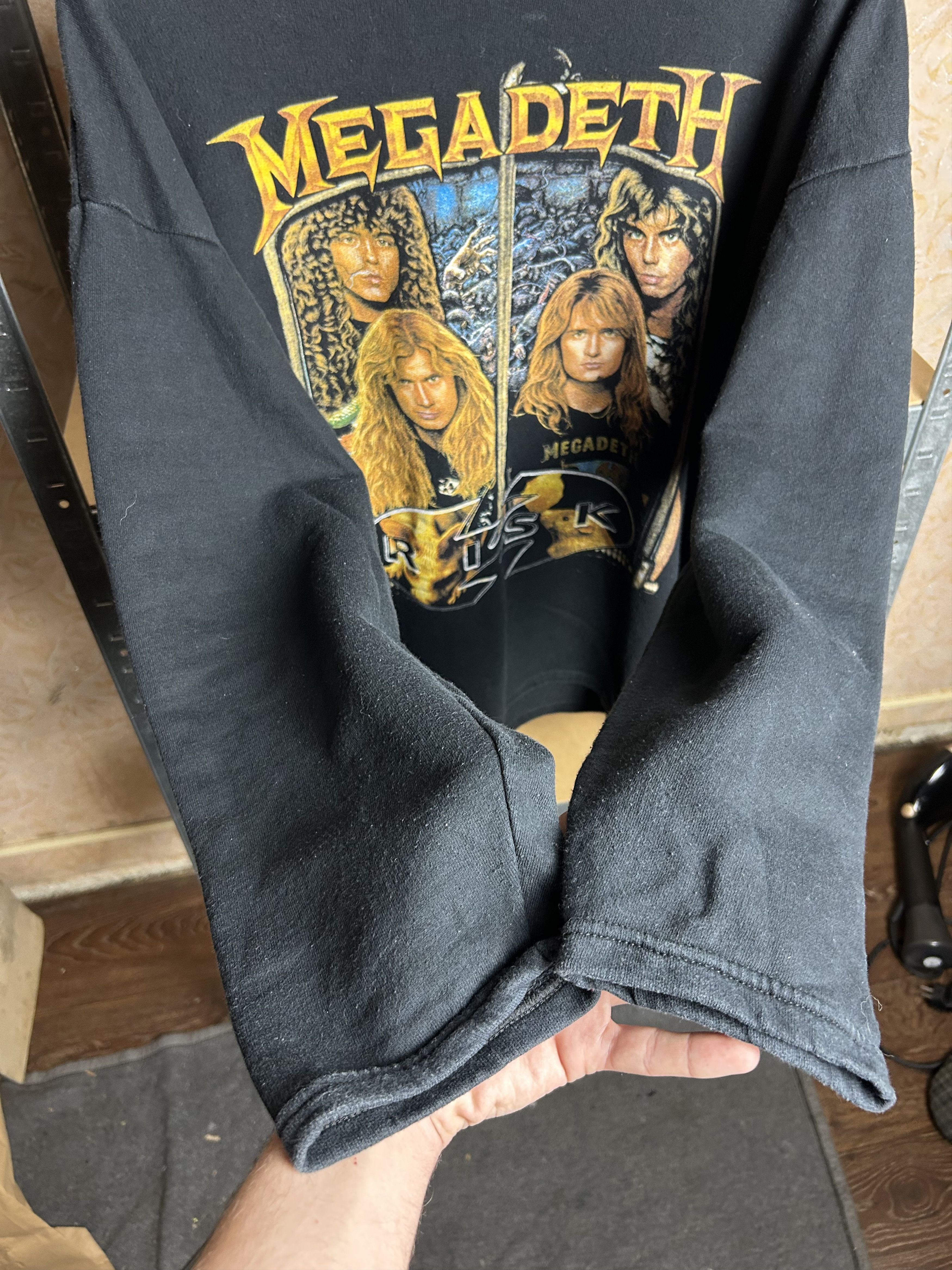 Band Tees Vintage 90s Megadeth Risk Rock Band Hoodie Size US XL / EU 56 / 4 - 6 Thumbnail