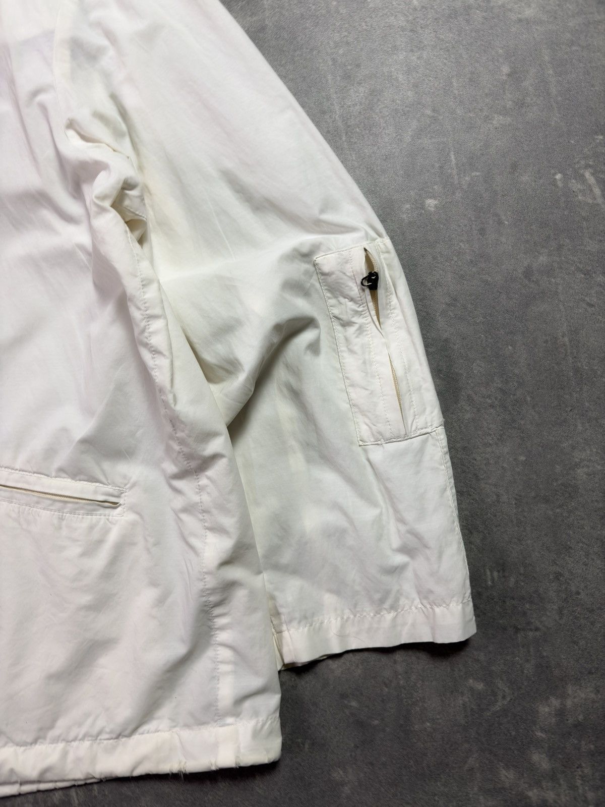 Burberry Burberry Vintage Distressed Faded Hooded Light Jacket L XL Size US L / EU 52-54 / 3 - 17 Thumbnail