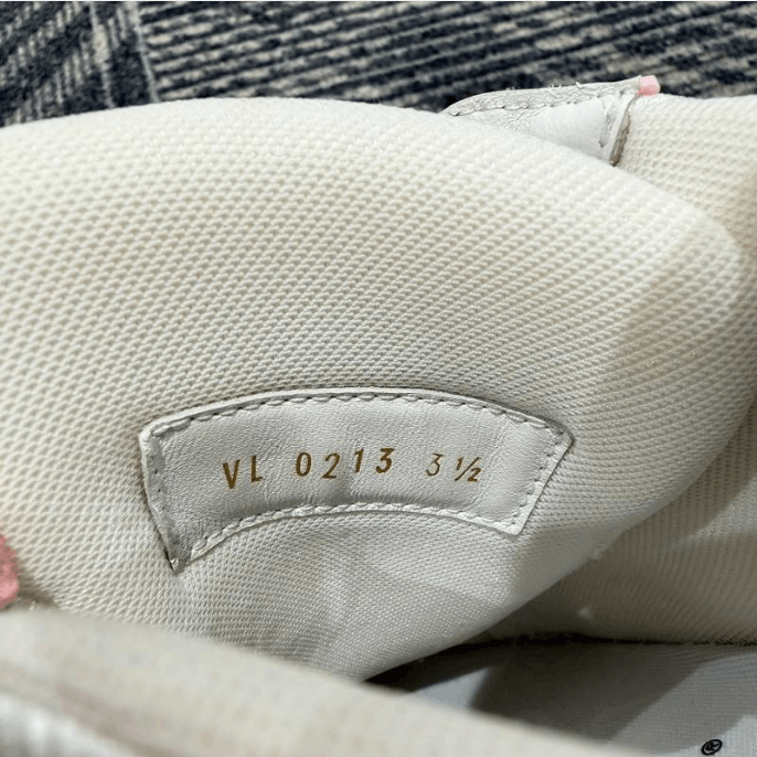 Louis Vuitton Louis Vuitton Low-Top Sneakers Size US 7.5 / IT 37.5 - 2 Thumbnail