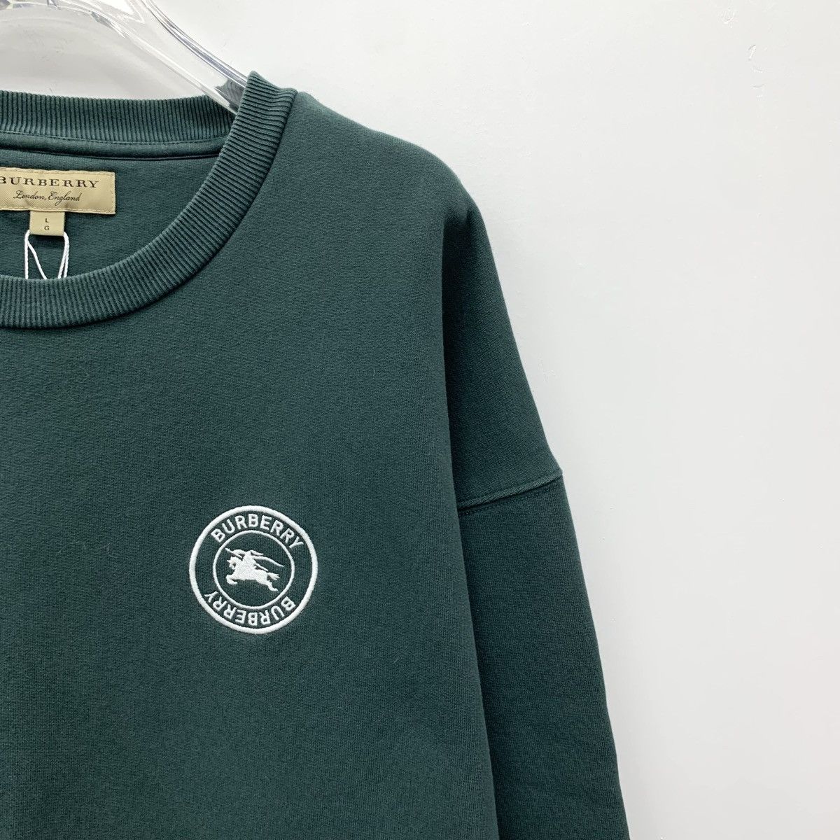 Burberry Burberry Dark Green Logo Horse Long Sleeve Sweatshirt K26WX Size US L / EU 52-54 / 3 - 3 Thumbnail