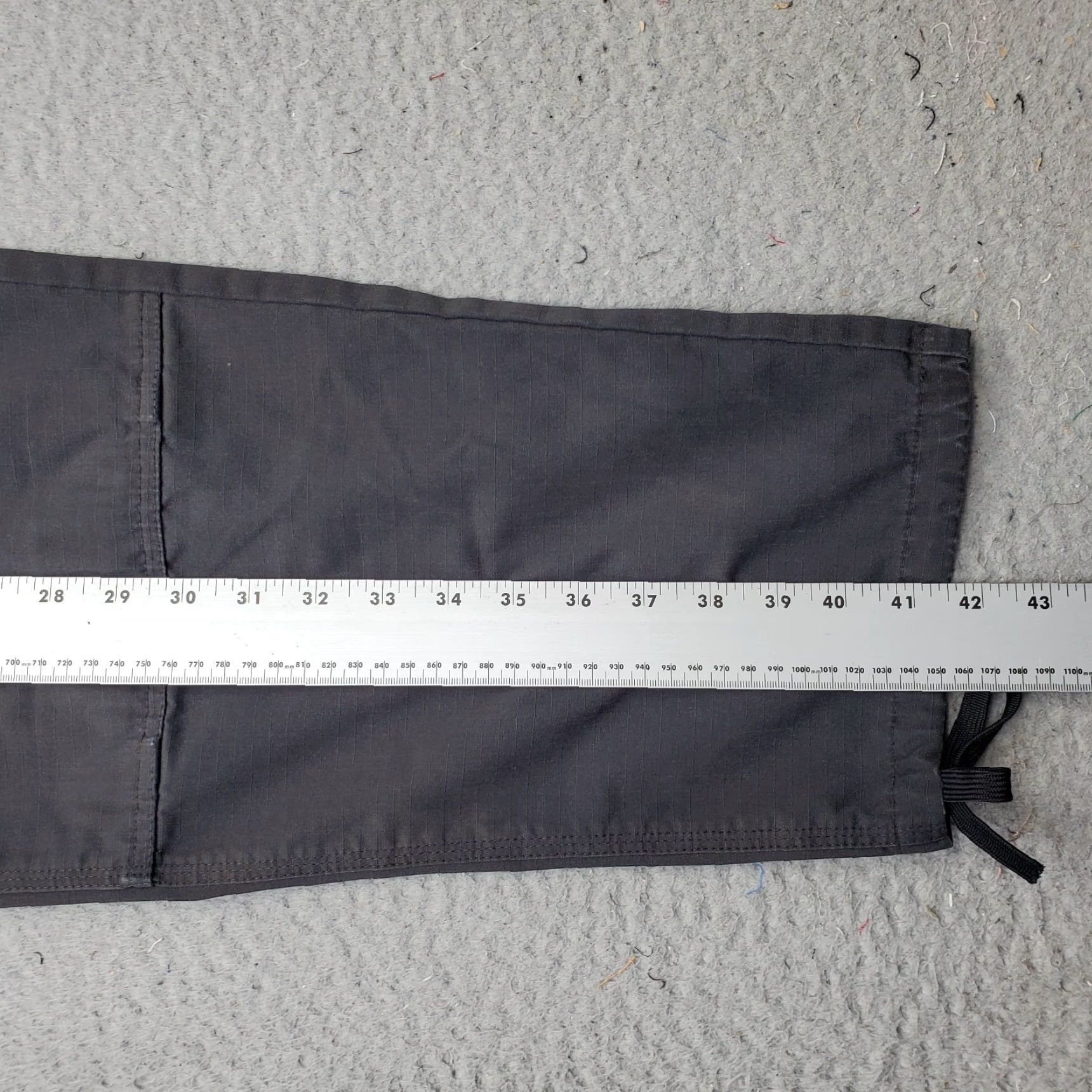 Vintage 5.11 Tactical Cargo Pants Mens XL Black Flex Fire Hose Work Double Knee Pants Mens XL Black Cargo Fit: Regular Inseam 31" Waist 40" Size US 36 / EU 52 - 3 Thumbnail