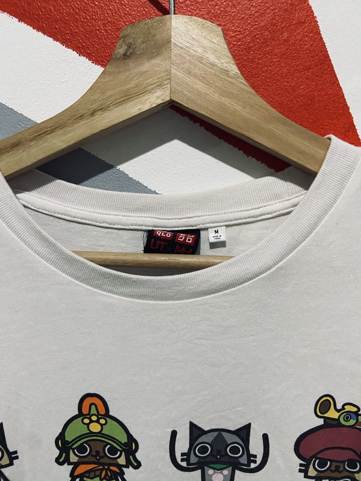 Anime MONSTER HUNTER X UNIQLO RARE Size US M / EU 48-50 / 2 - 4 Thumbnail